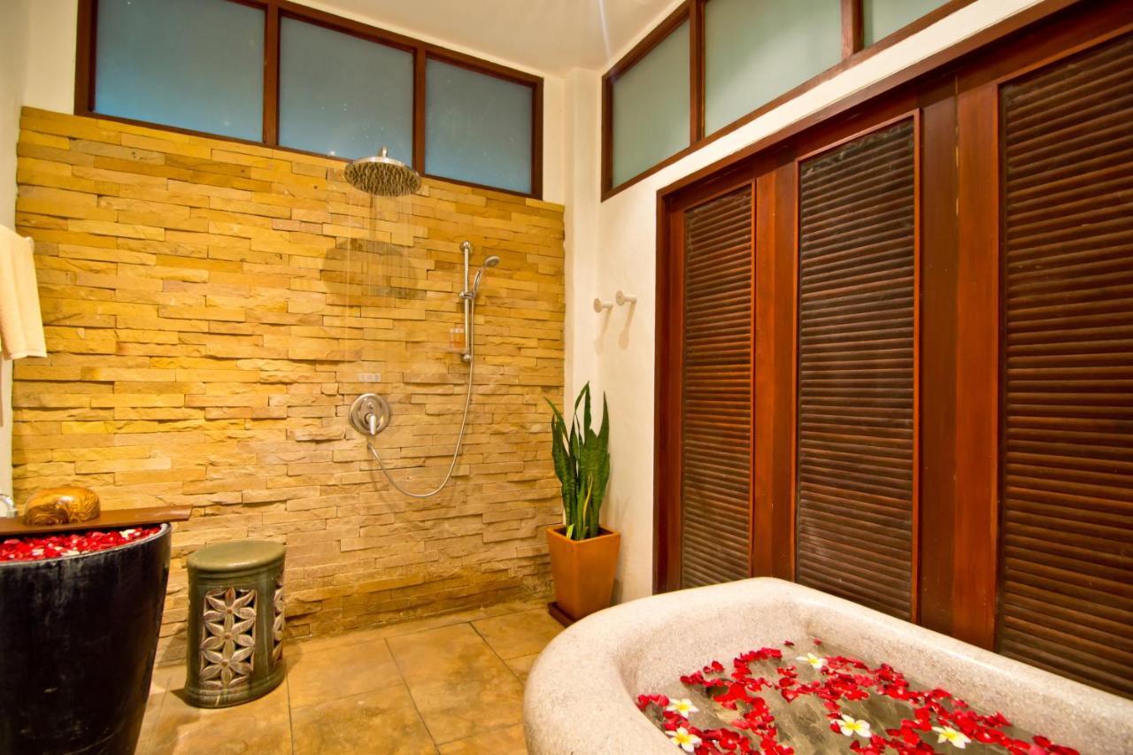 The Legend Boutique River & 4*