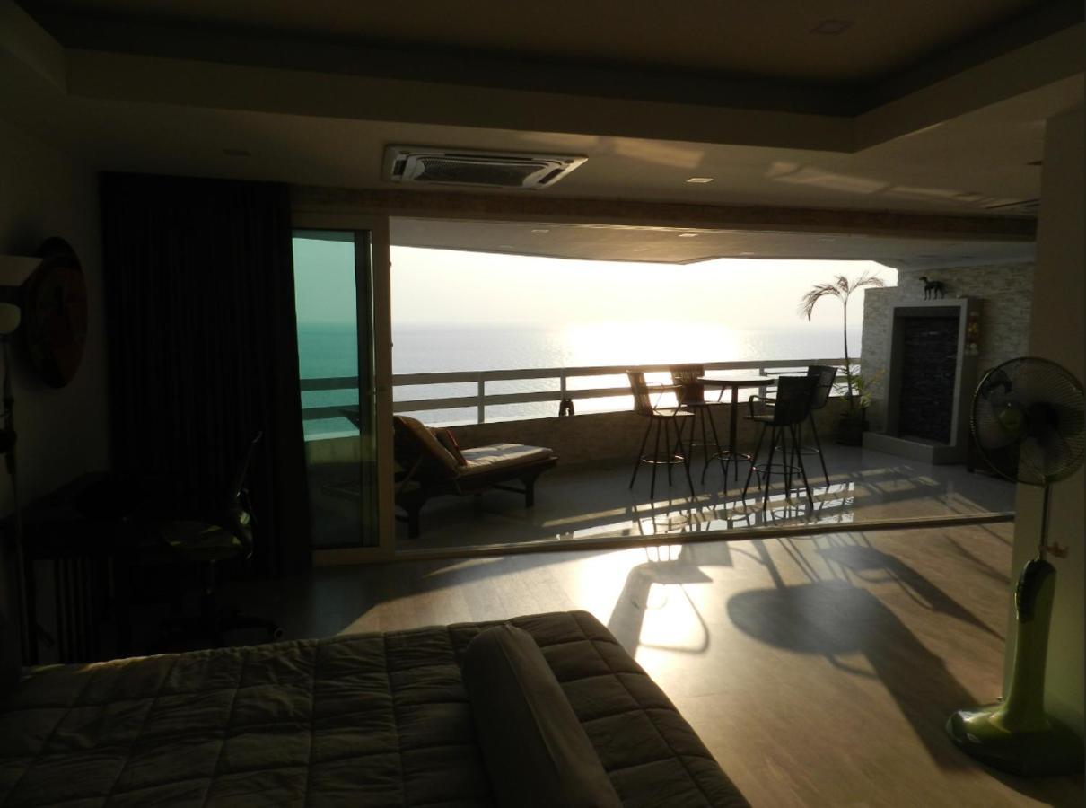 Jomtien Plaza Condotel Jomtien Beach