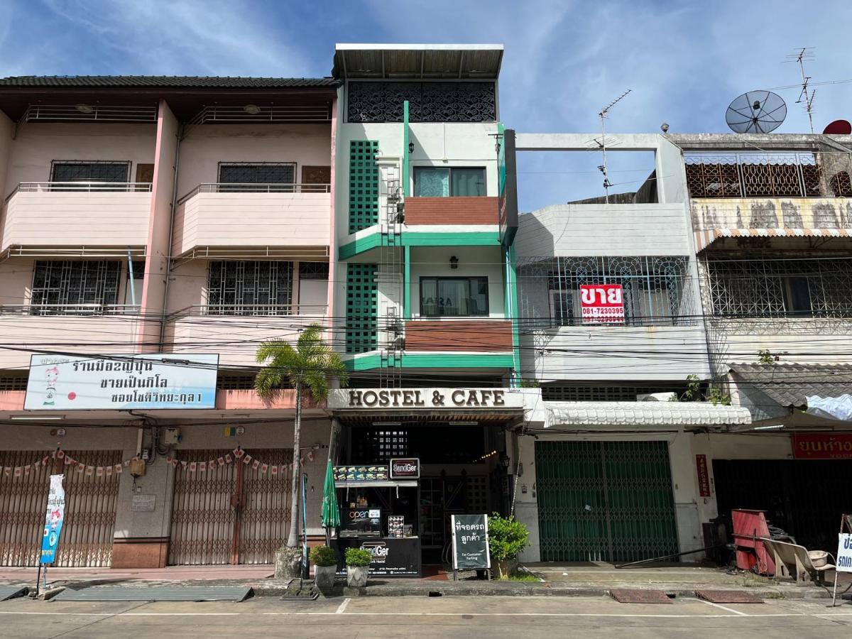 Hybrit Hostel&cafe