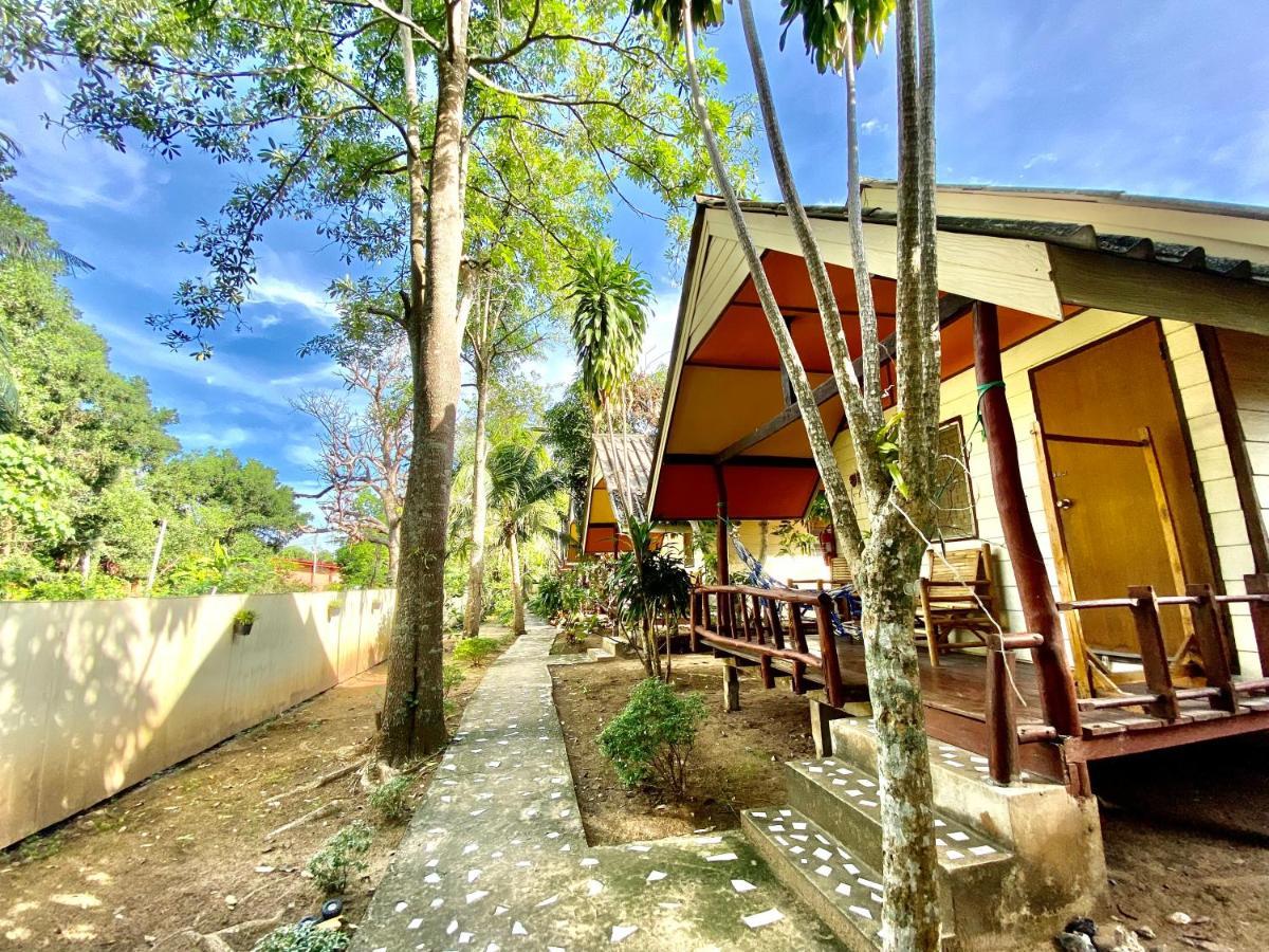 Long Garden * Koh Lanta