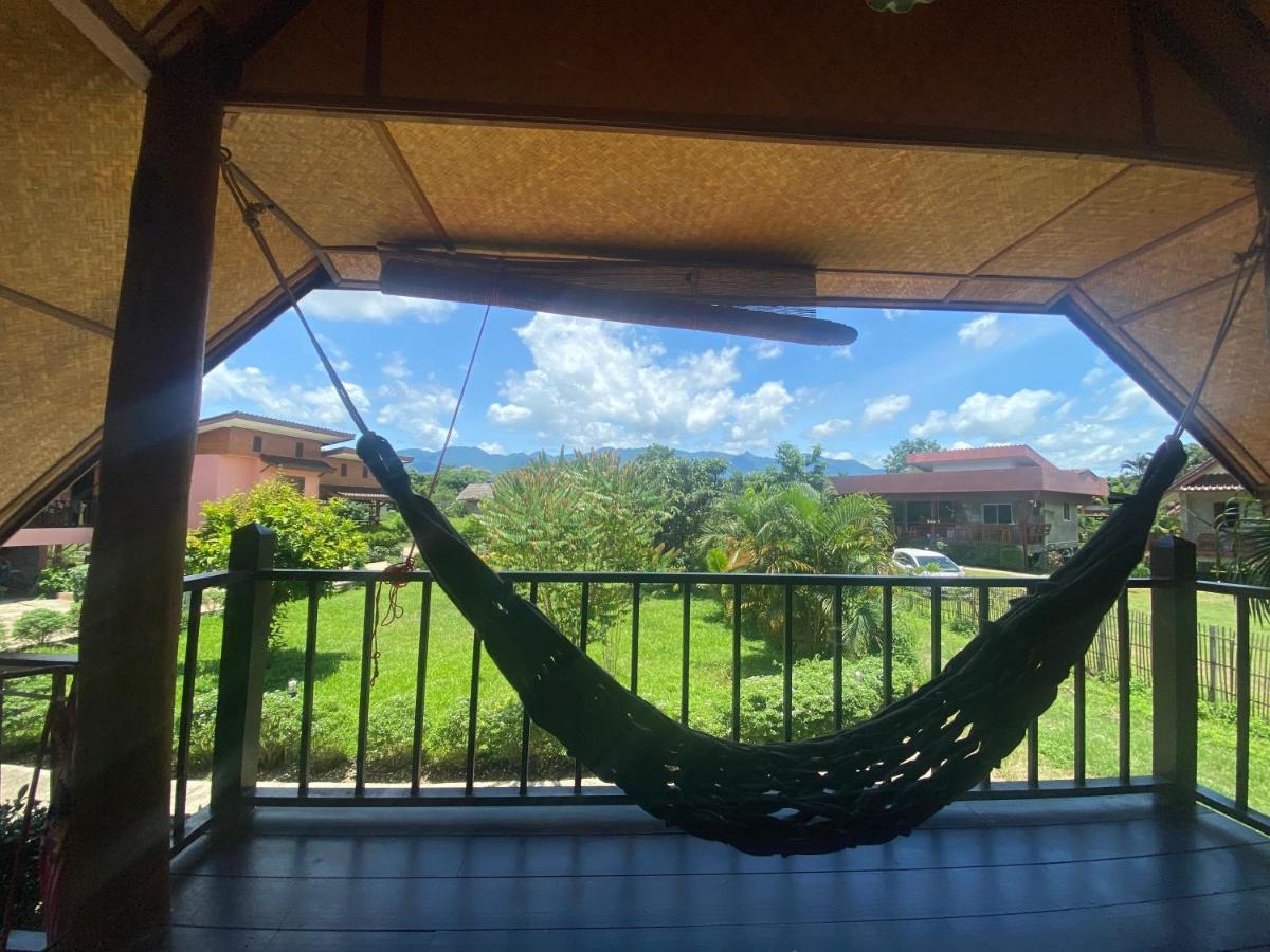 Smilehouse Resort