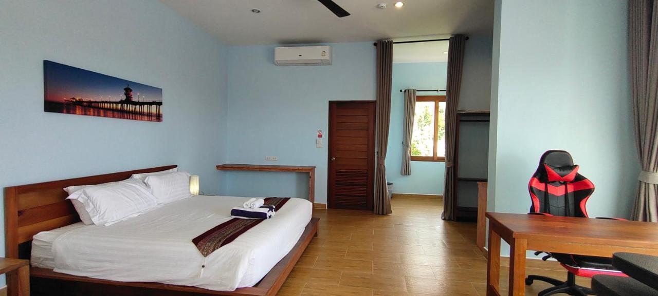 Hotel Le Grand Bleu Wok Tum