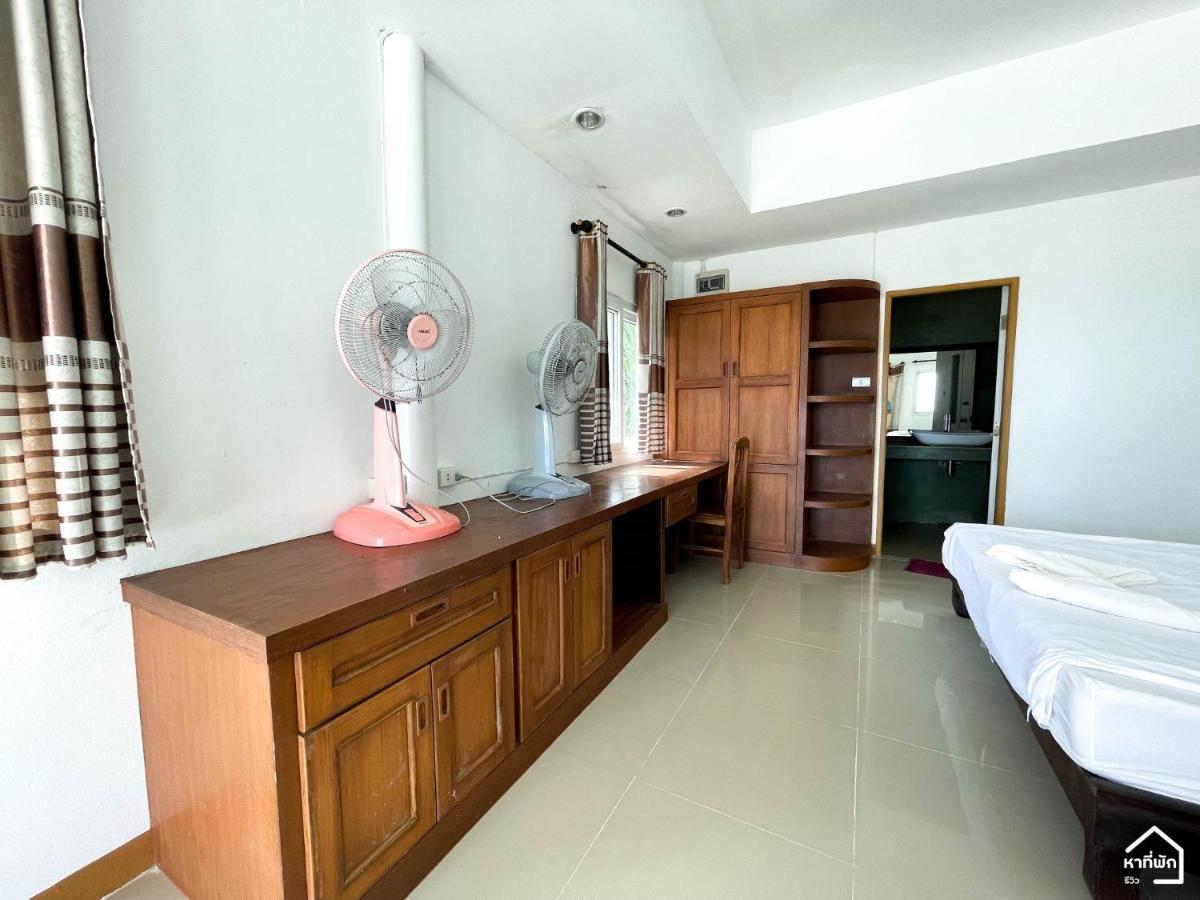 Bottle 2 Hotel 2*