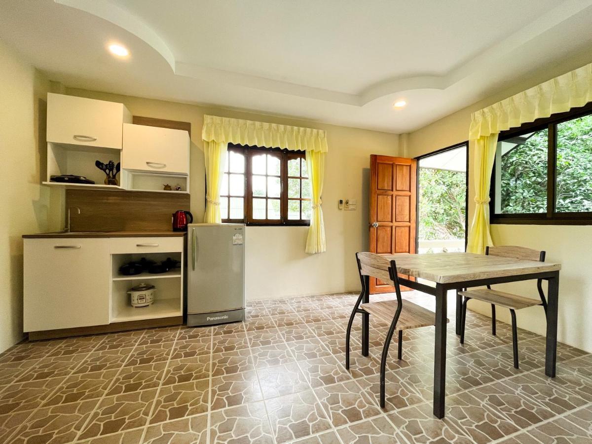 Resort Golden Hill Wok Tum