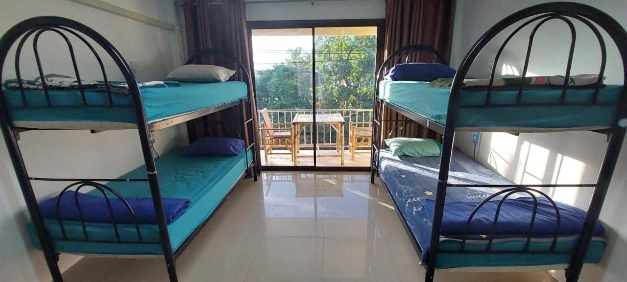 P & T Hostel *