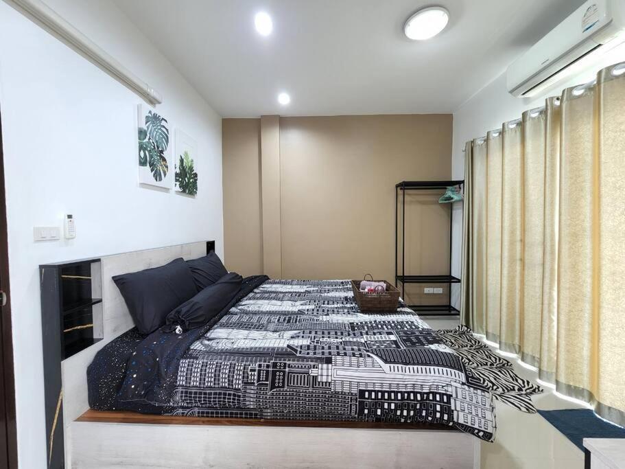 Boxsoon Nimman 3 # 4beds 4bahts Chiang Mai