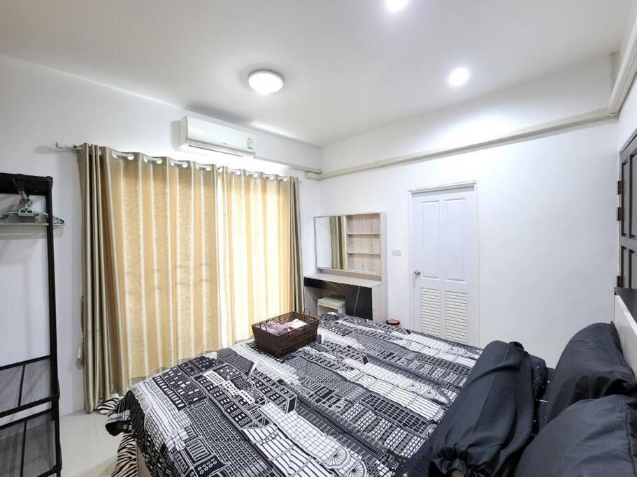 Boxsoon Nimman 3 # 4beds 4bahts Chiang Mai