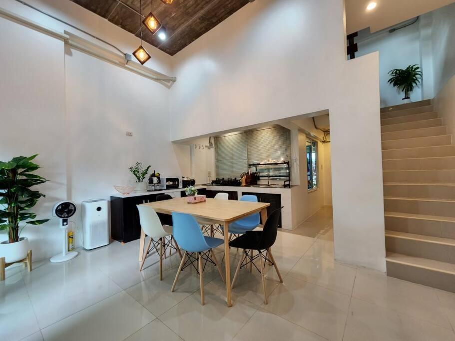 Boxsoon Nimman 3 # 4beds 4bahts Villa *