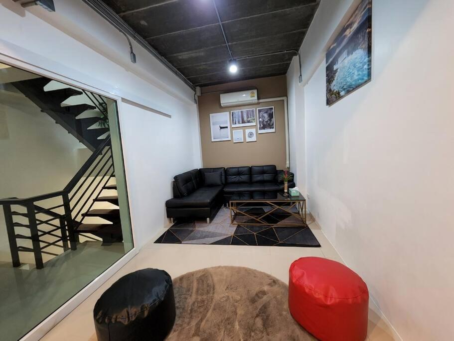 Boxsoon Nimman 3 # 4beds 4bahts Villa Chiang Mai