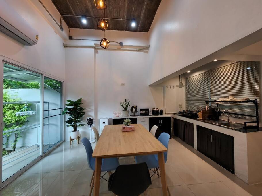 Boxsoon Nimman 3 # 4beds 4bahts Villa