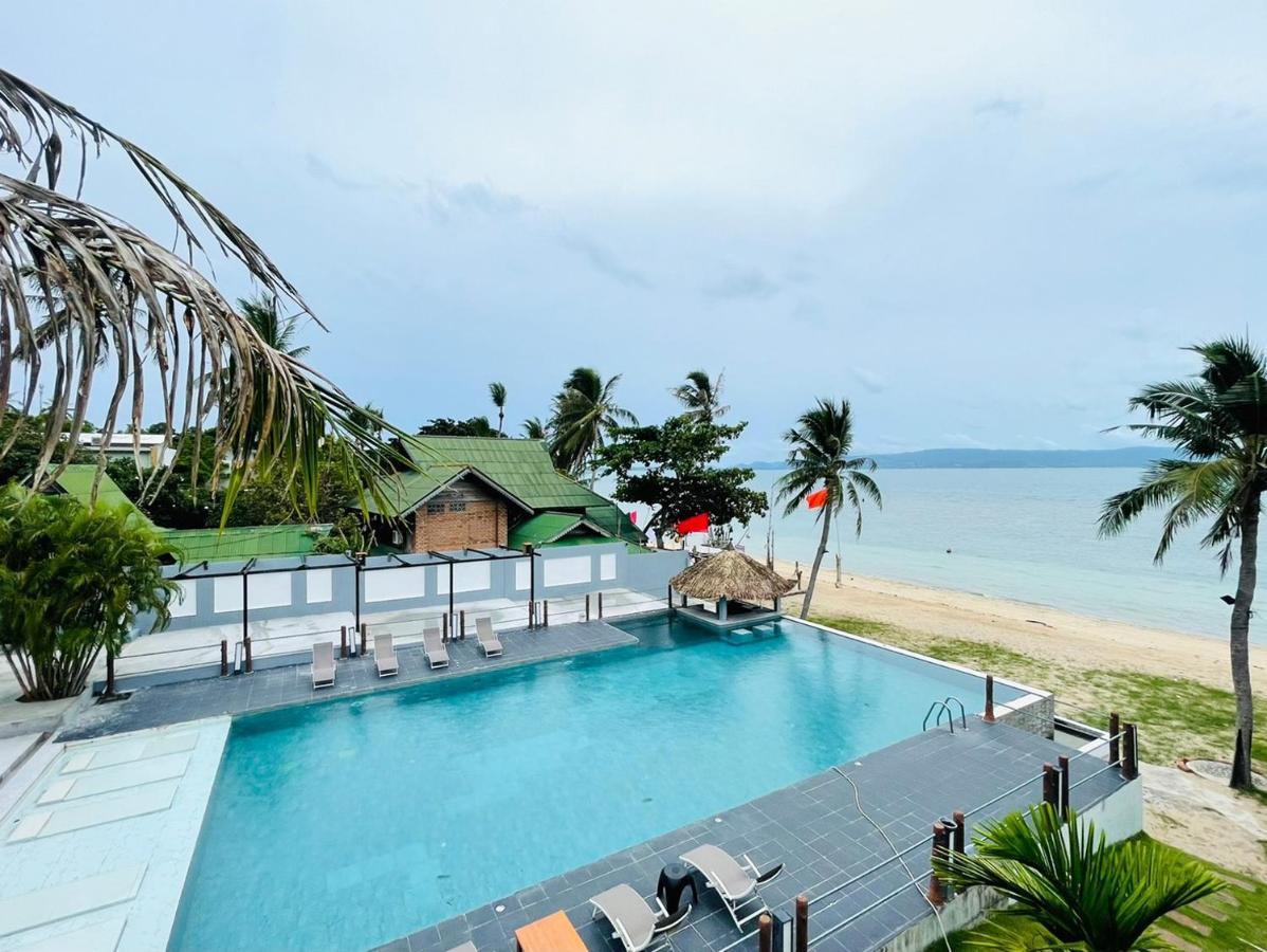 Resort The Sea