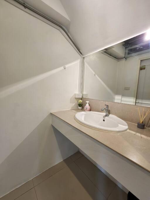 Boxsoon Nimman 3 # 4beds 4bahts Villa *