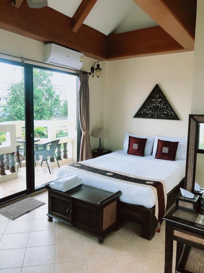 Chang Charlie Inn, Boutique Hotel Praia de Jomtien