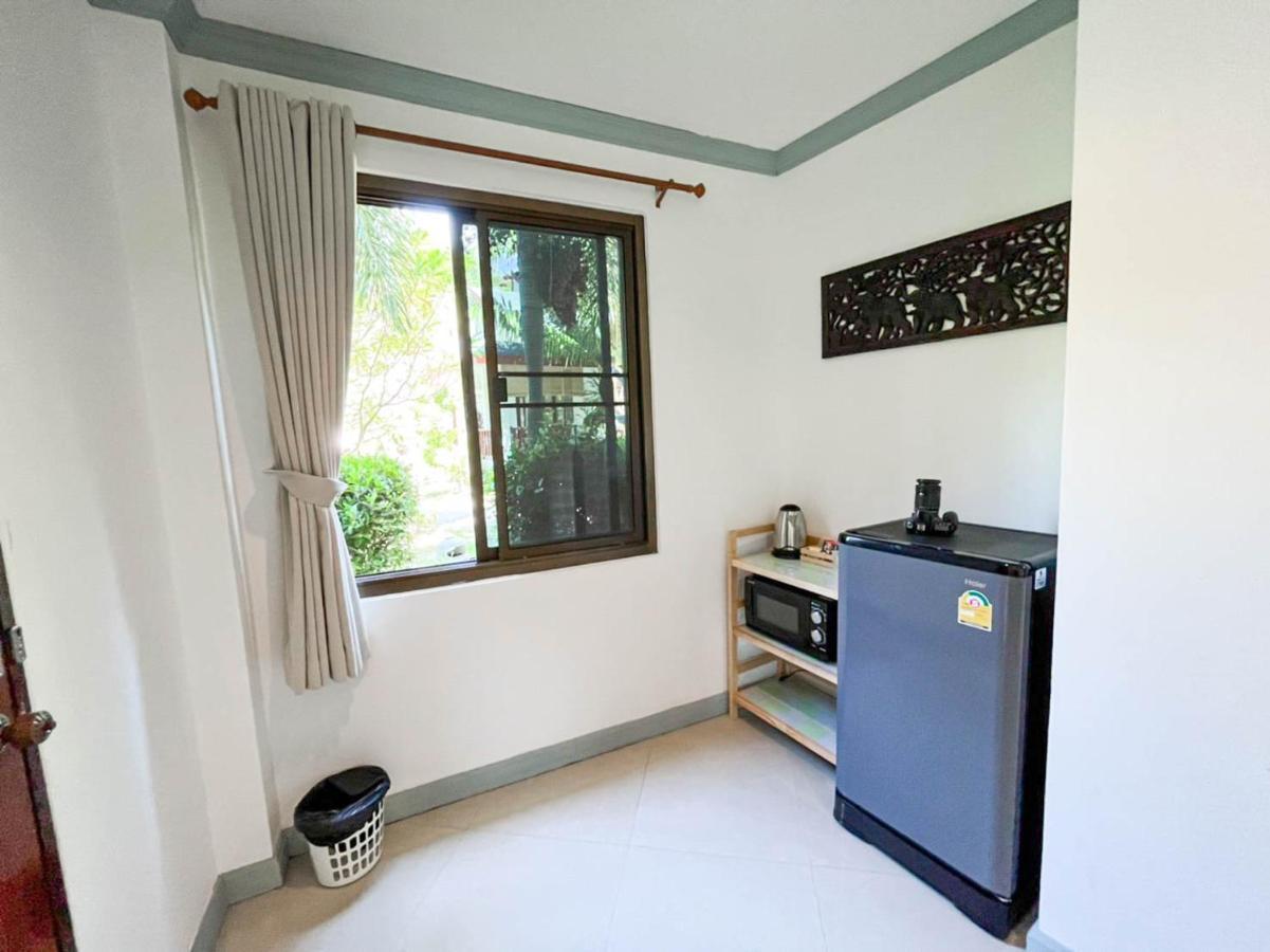 Tropicoco Koh Phangan Hotel 3*