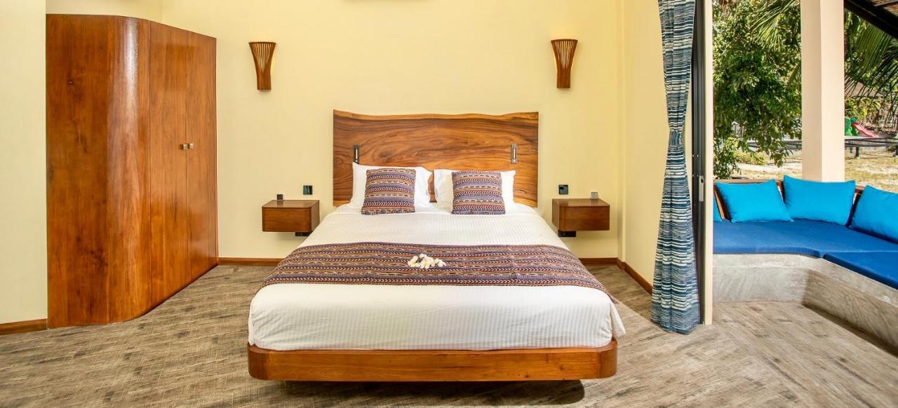 Absolute Beachfront Hotel 5*