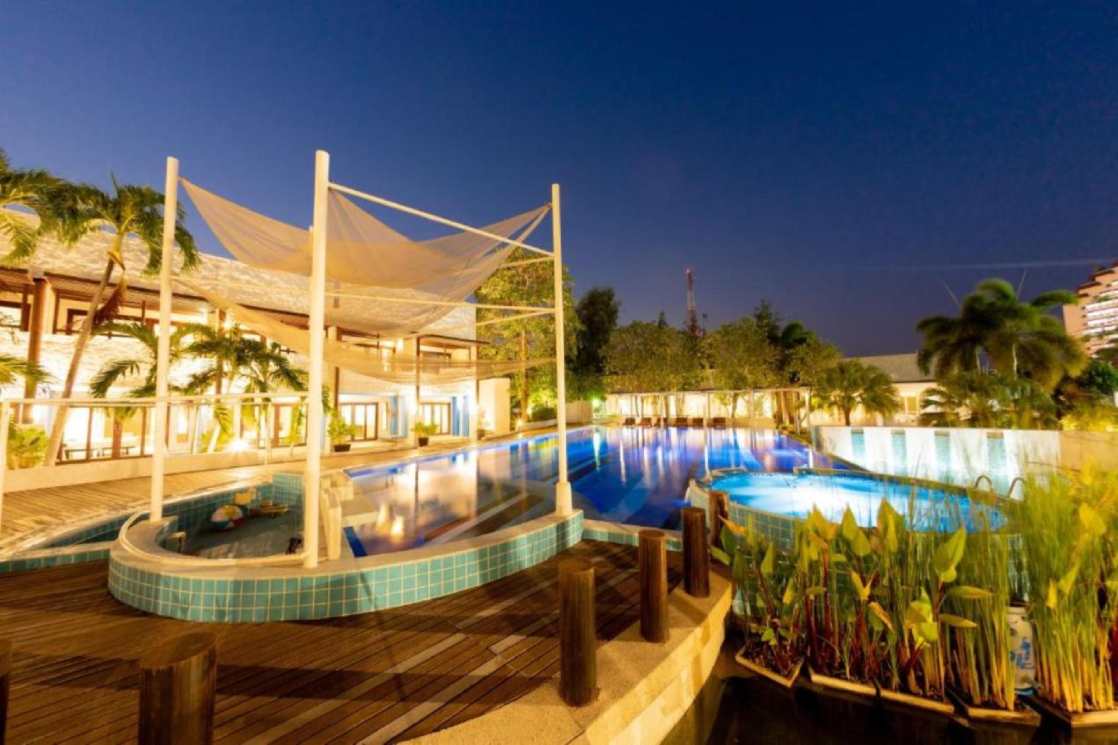 Kochira Hotel