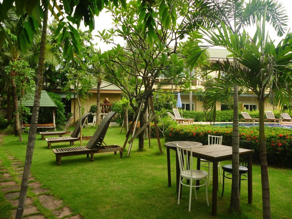 Hotel Bacchus Pran Buri