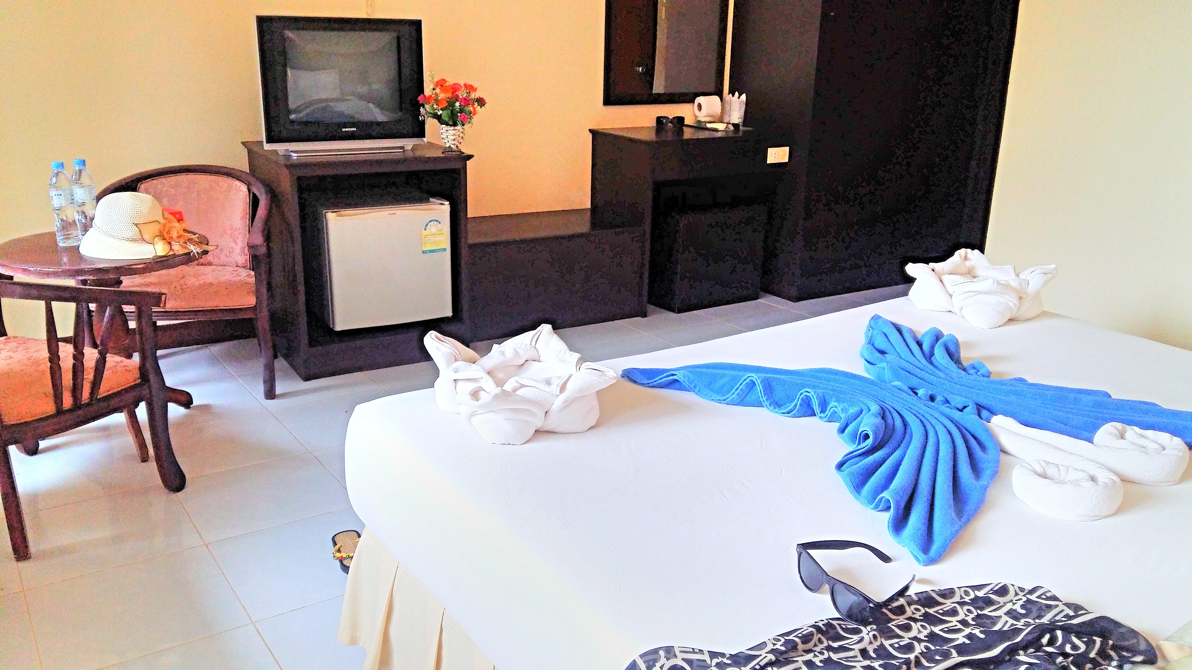 Amantra & 3*
