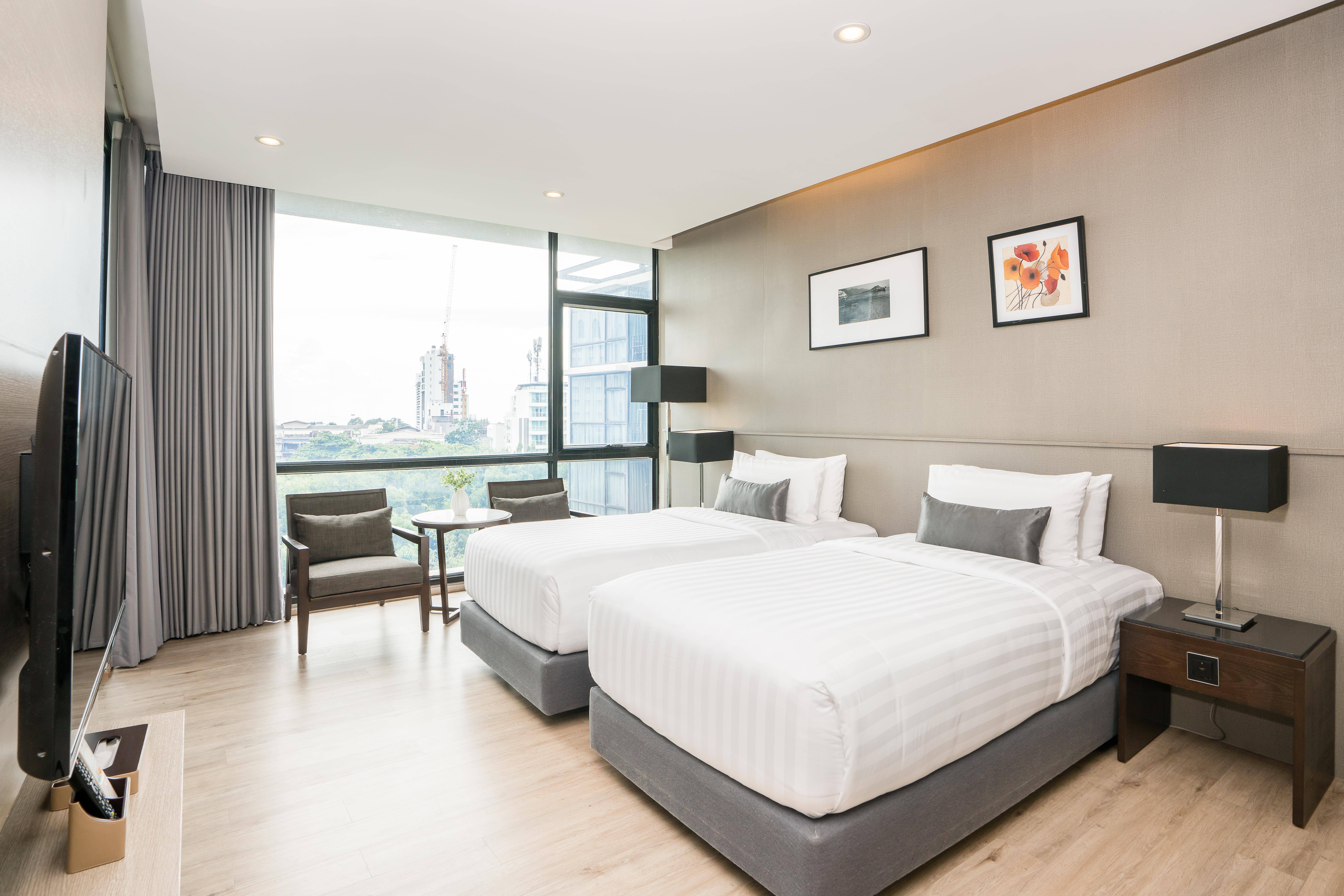 Hotel Altera And By At Mind 4*