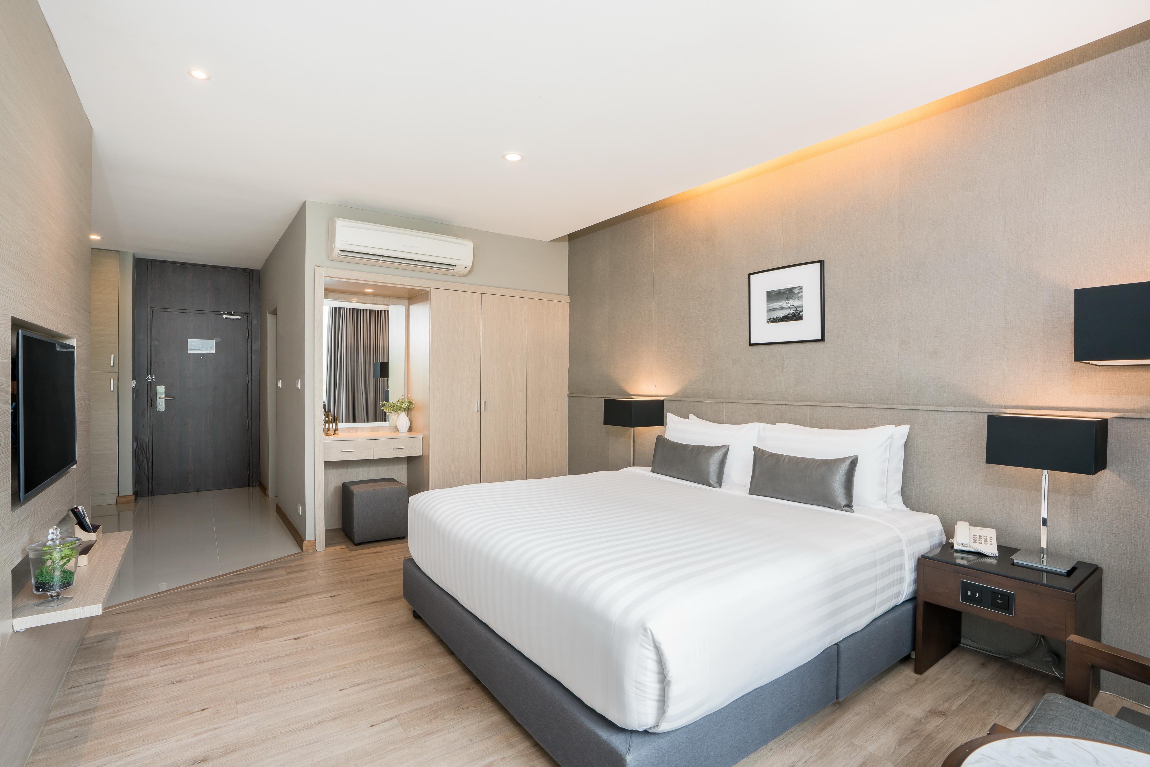 Hotel Altera And By At Mind 4*