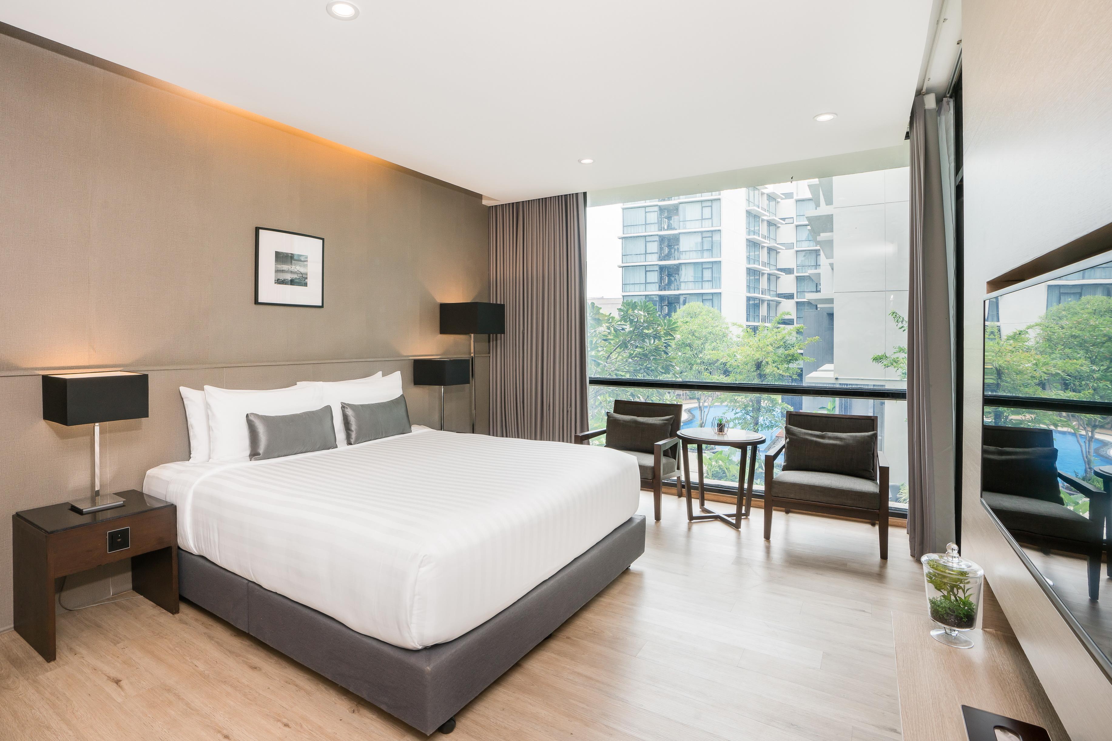 Hotel Altera And By At Mind 4*