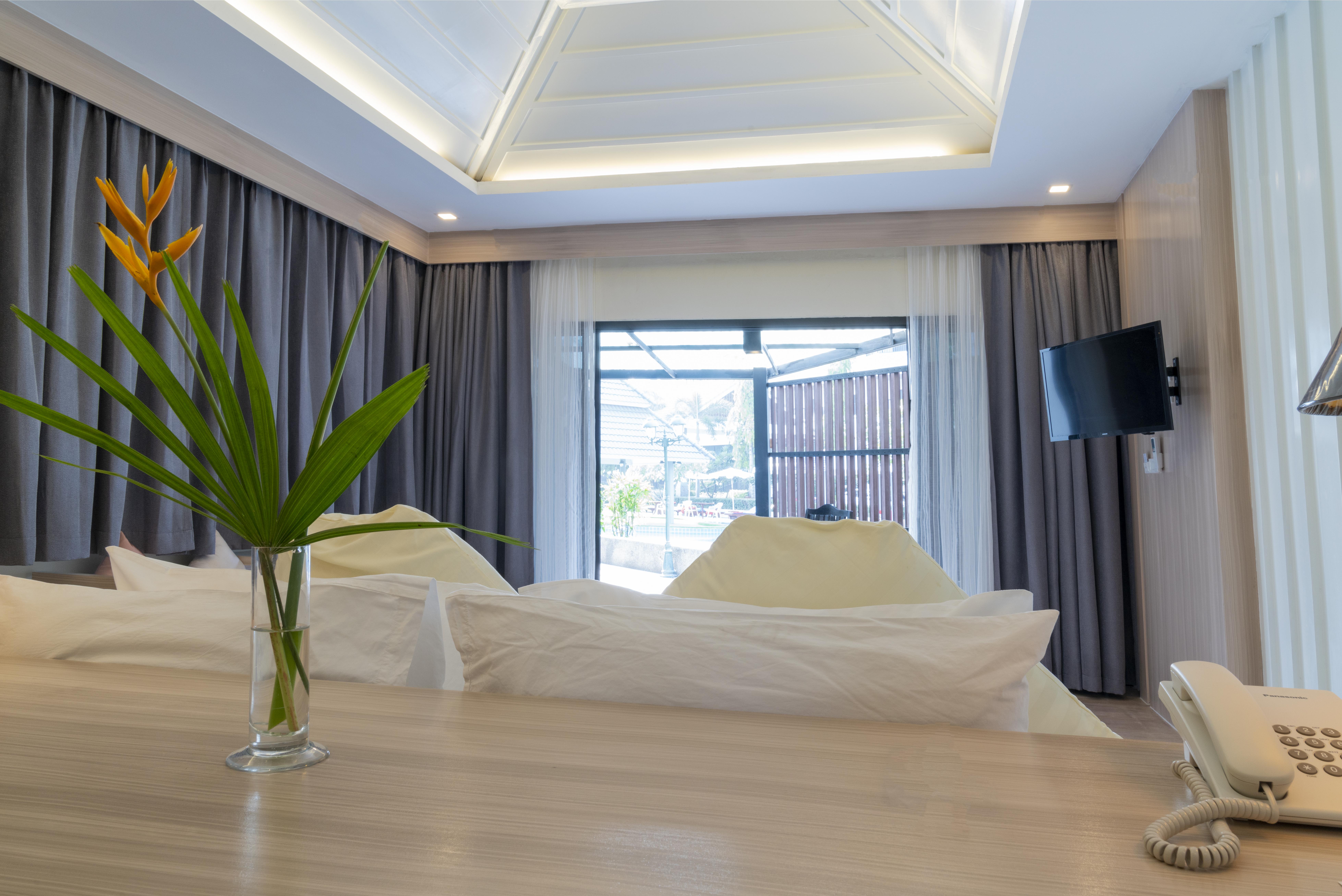 Hotel Grand Palace - Sha Extra 4*