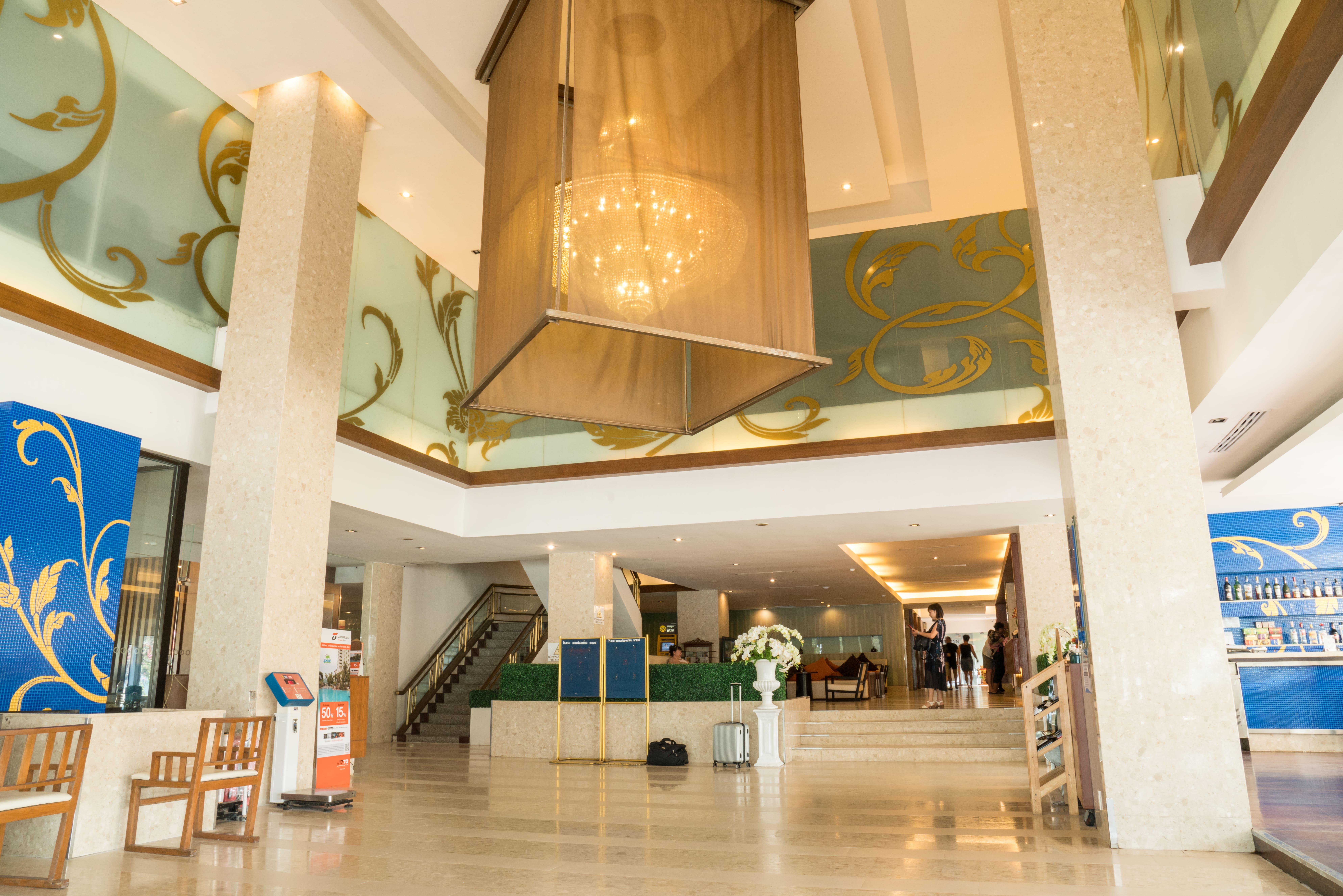 Hotel Grand Palace - Sha Extra 4*