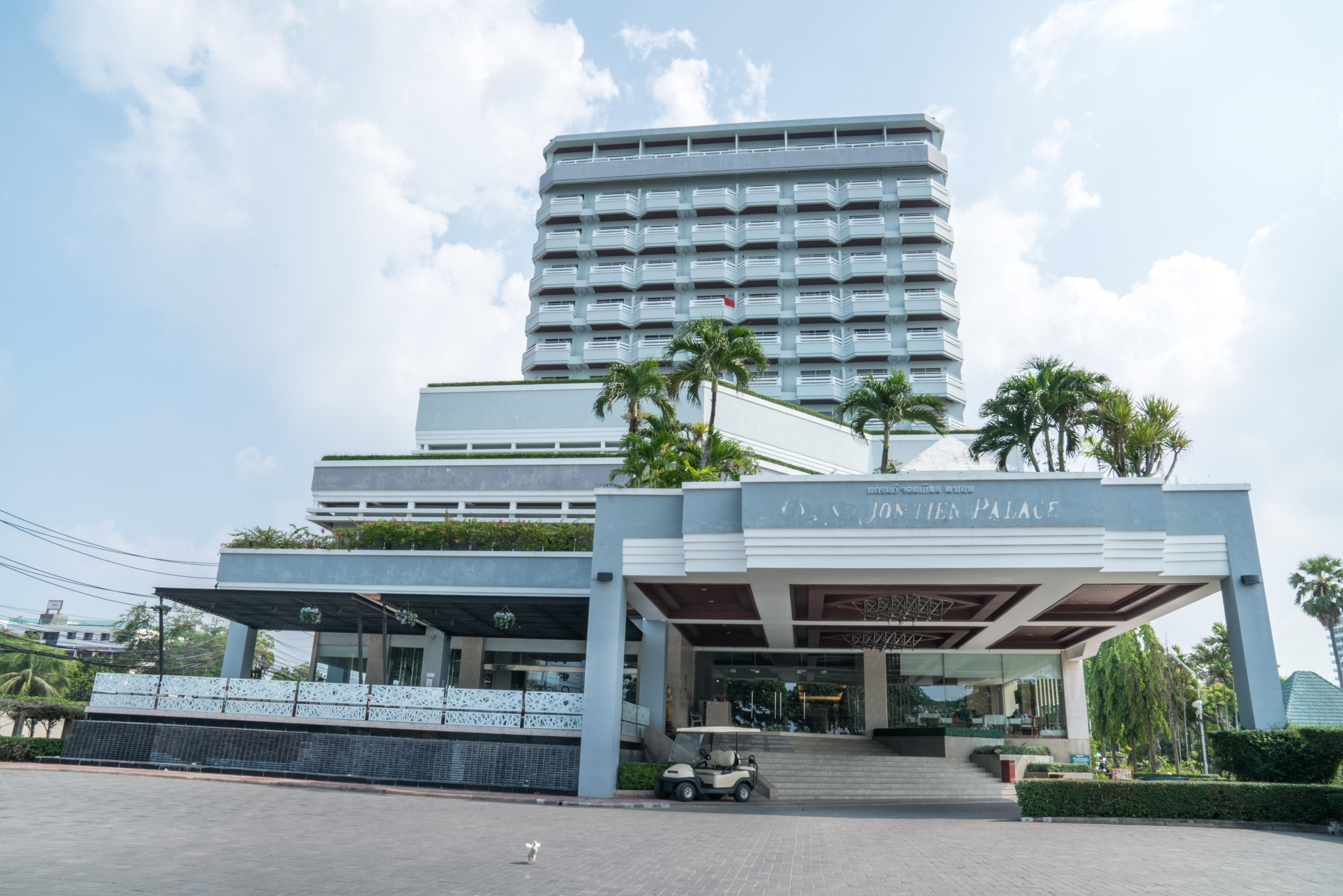Grand Palace - Sha Extra Hotel