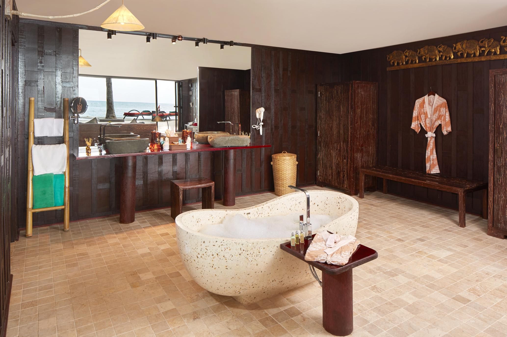 Kupu Kupu Phangan & 5*