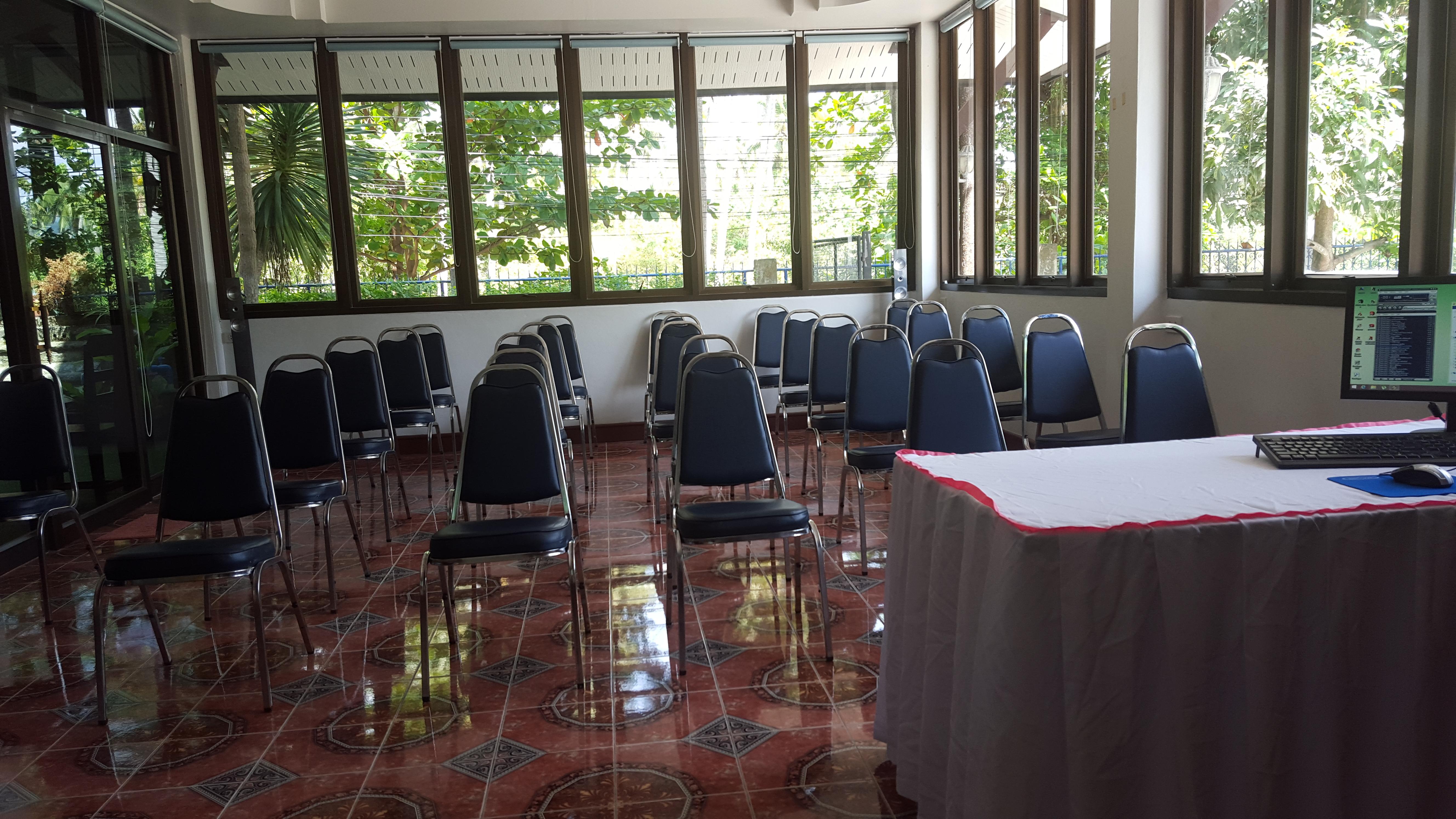 Hotel First And Frang - Koh Phangan 2*