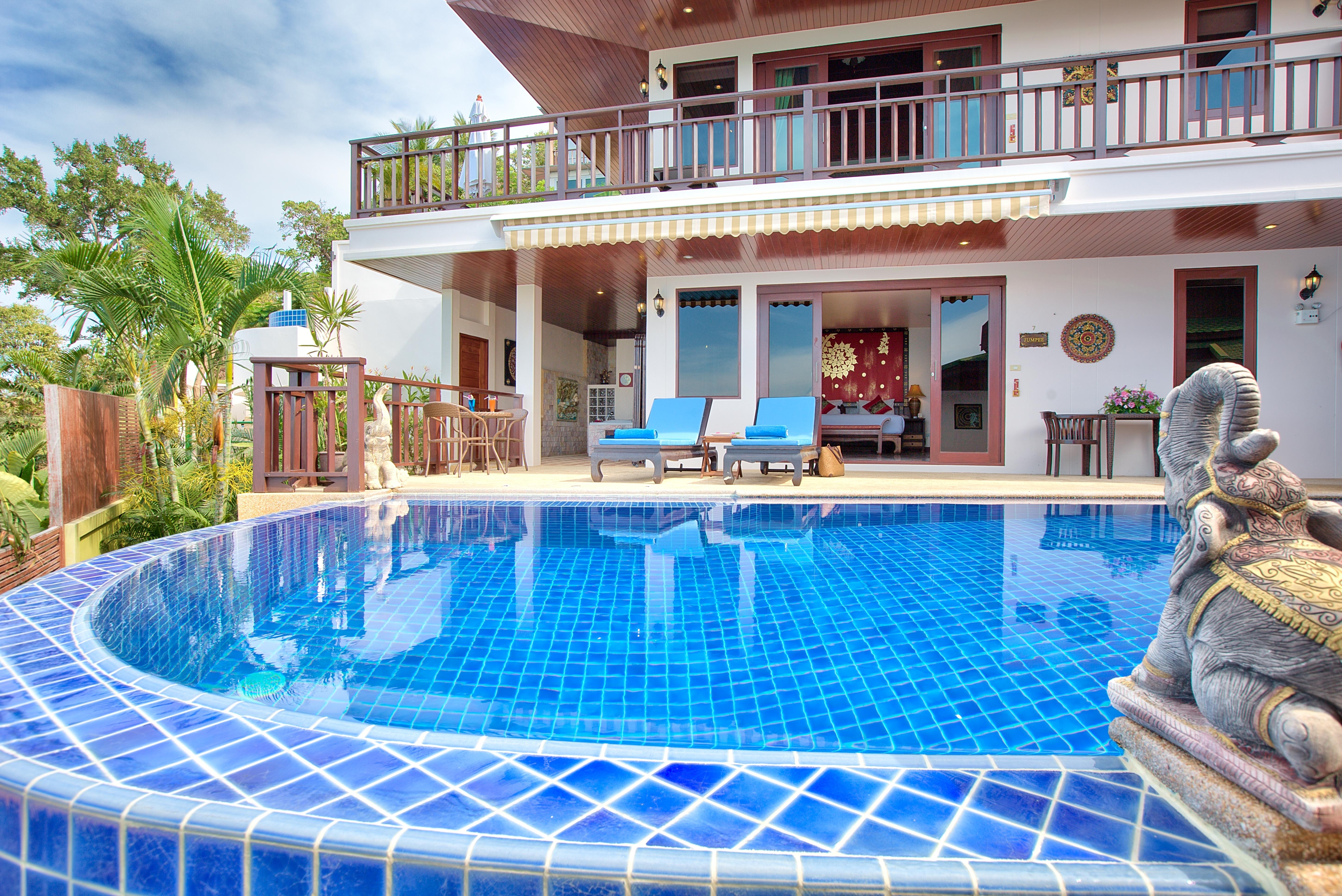 Sandalwood Luxury Resort 5*