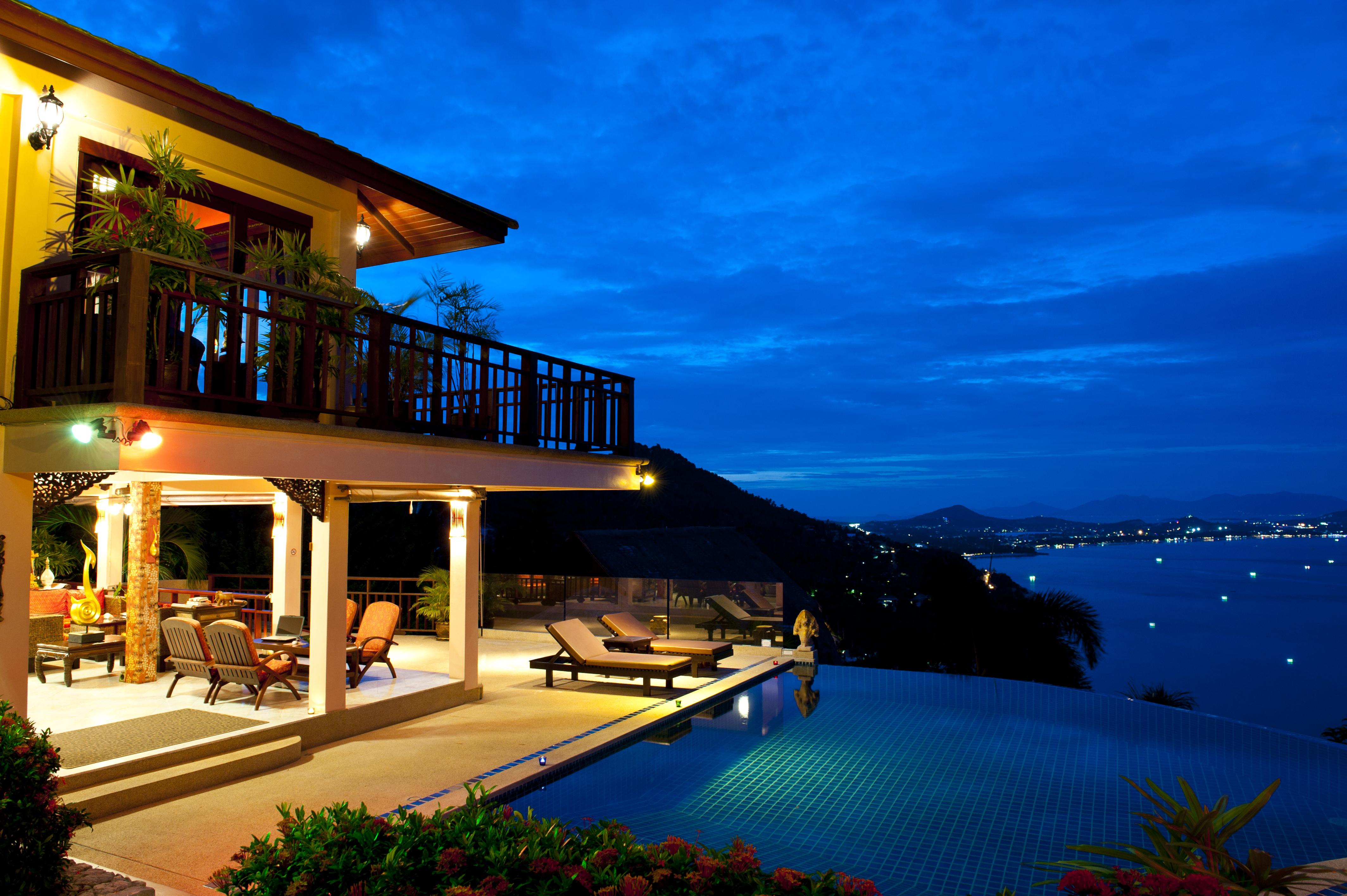 Resort Sandalwood Luxury