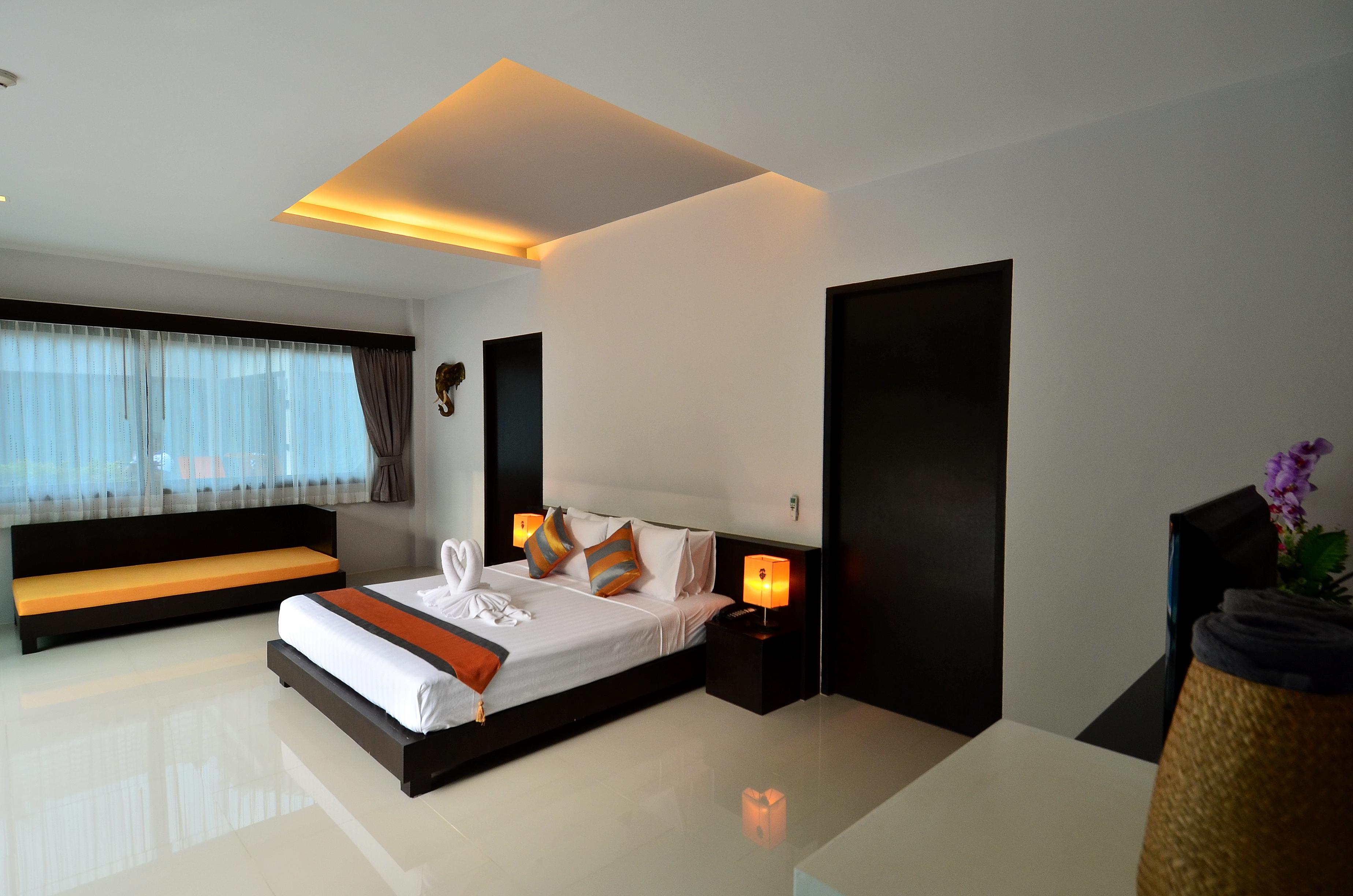 Noi Pool Hotel 4*