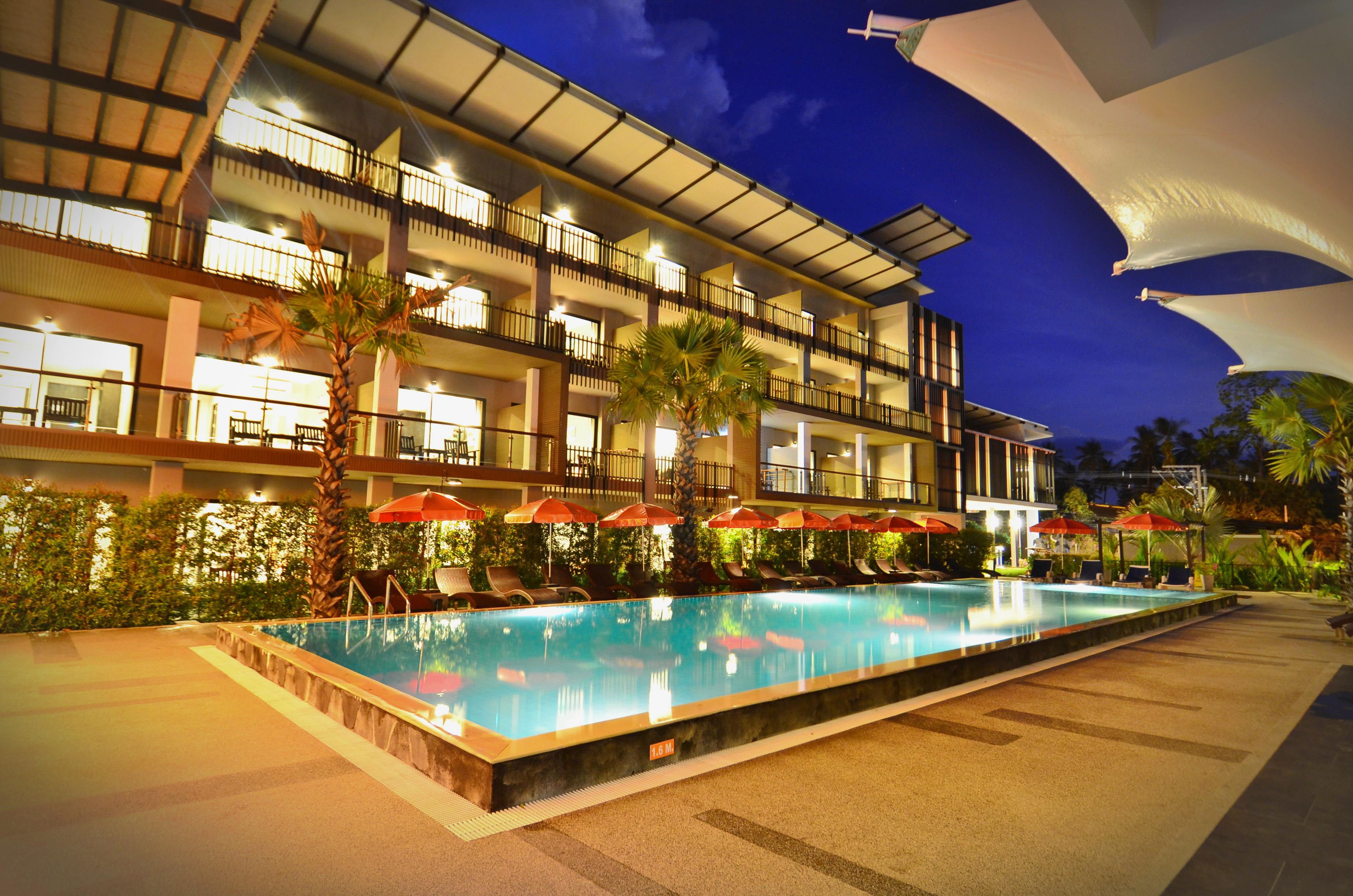 Noi Pool Hotel 4*