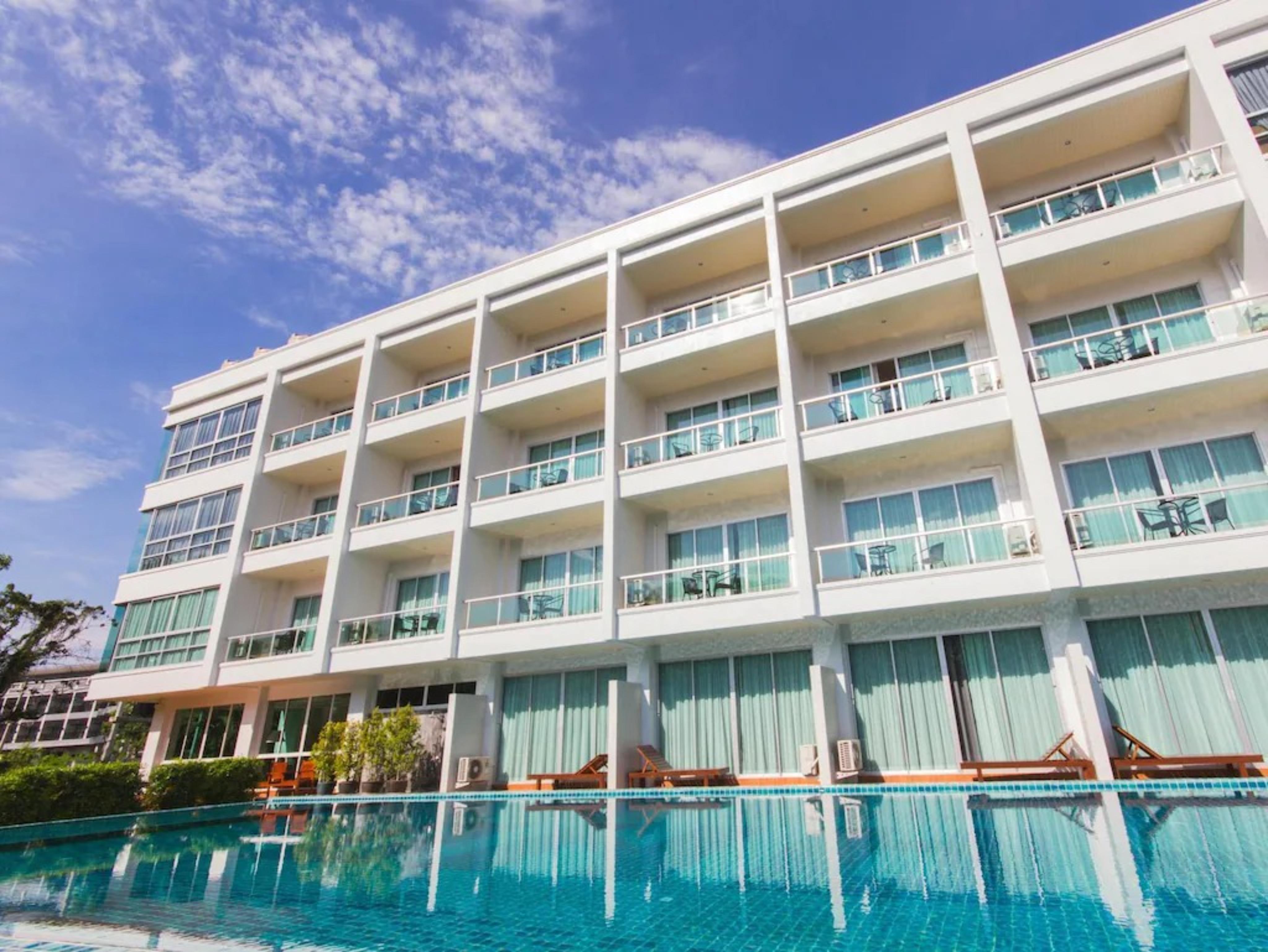 The Pano & 3* Ao Nang
