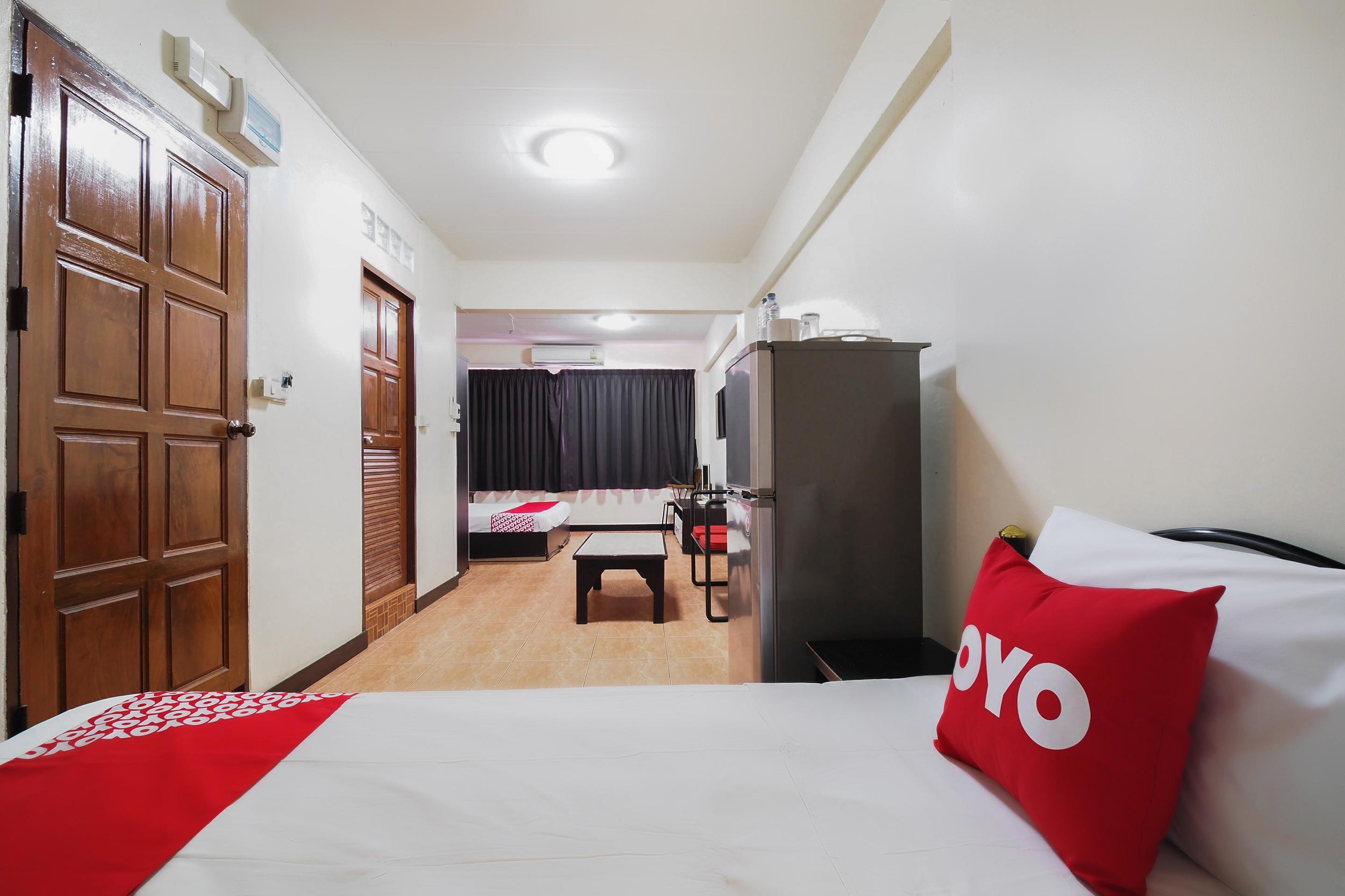 Oyo 963 Sunshine Hotel
