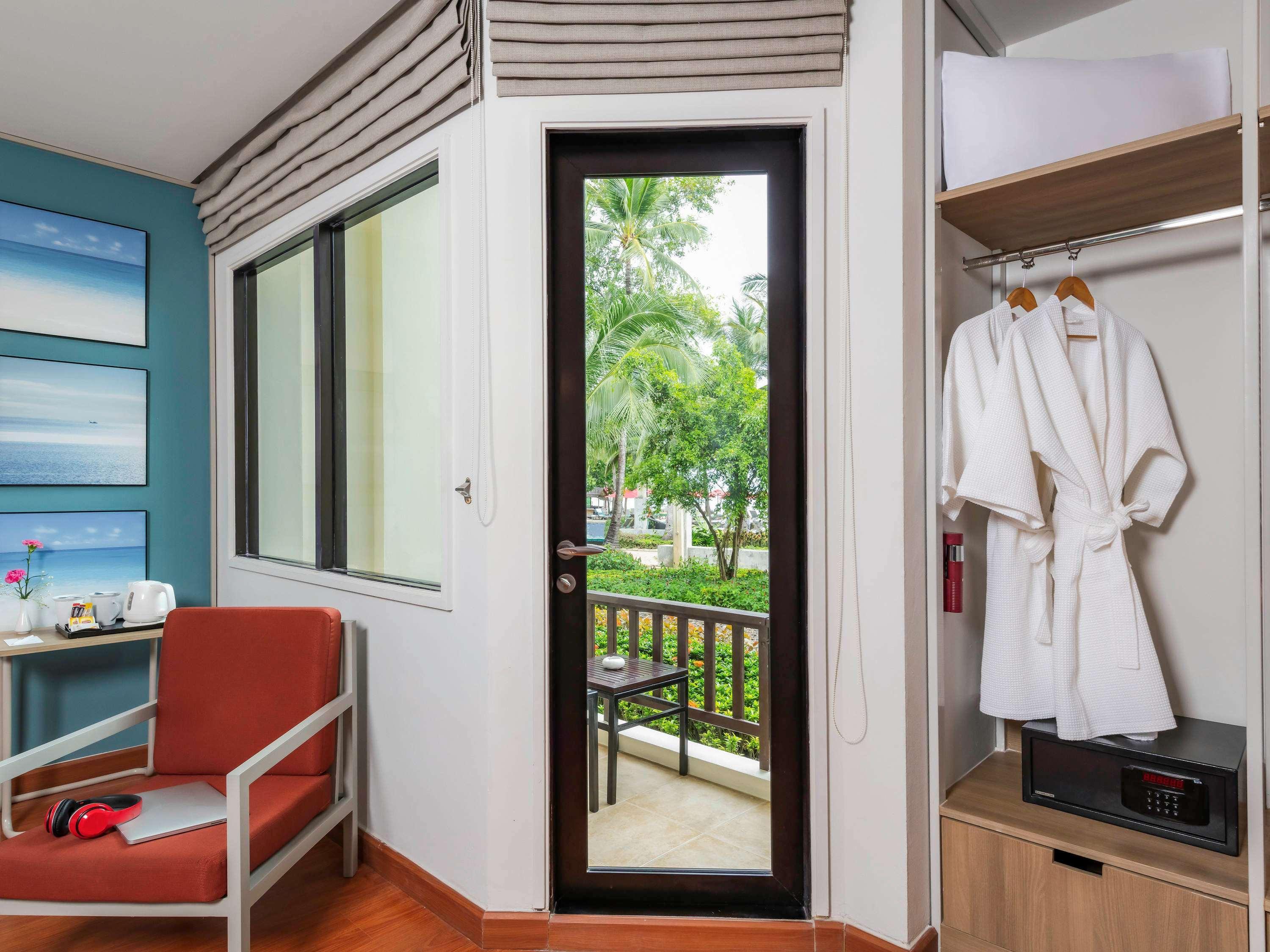 Ibis Samui