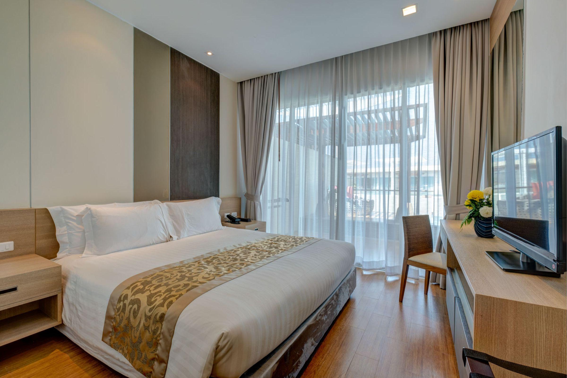 The Pelican 4*