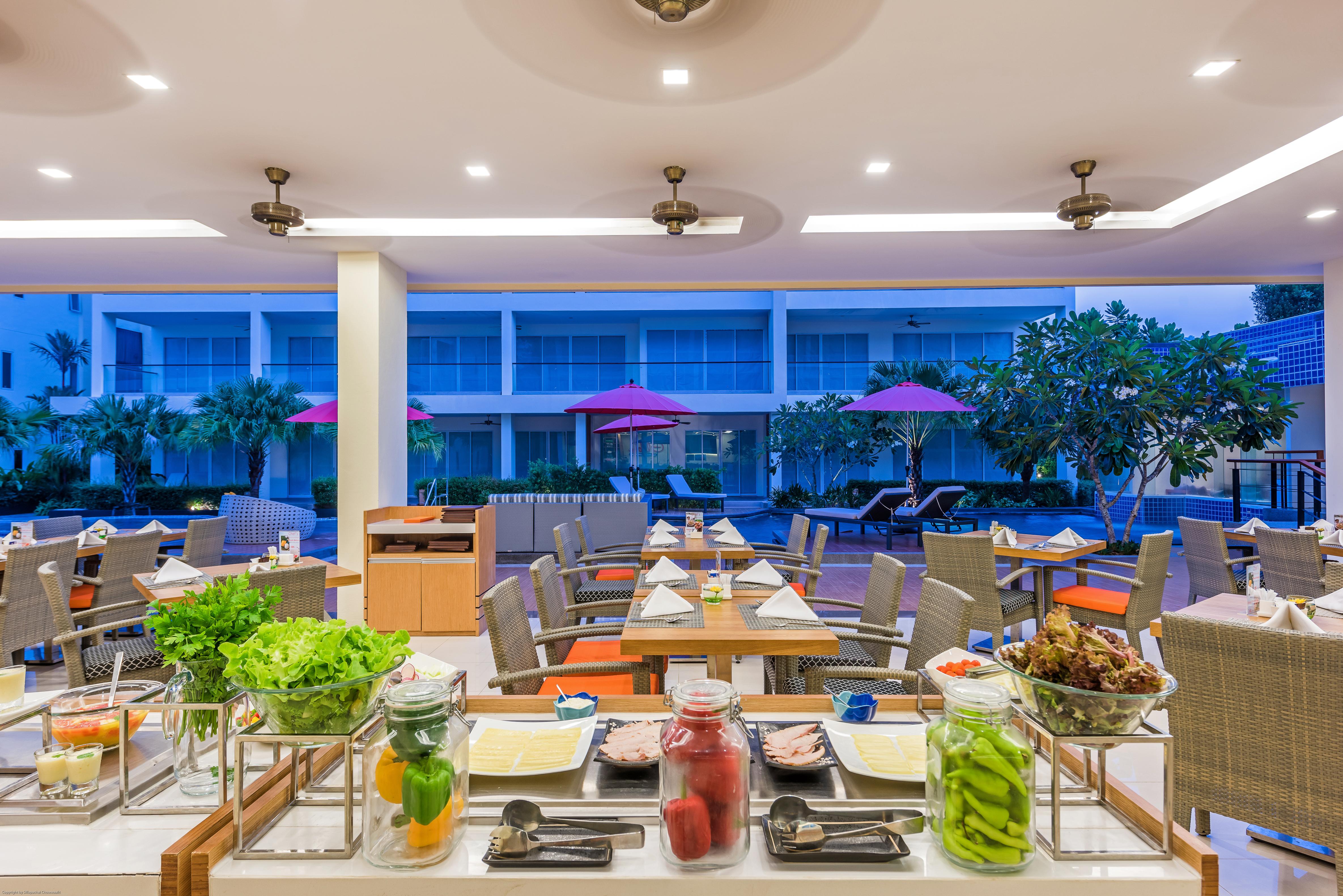 The Pelican Aparthotel 4*