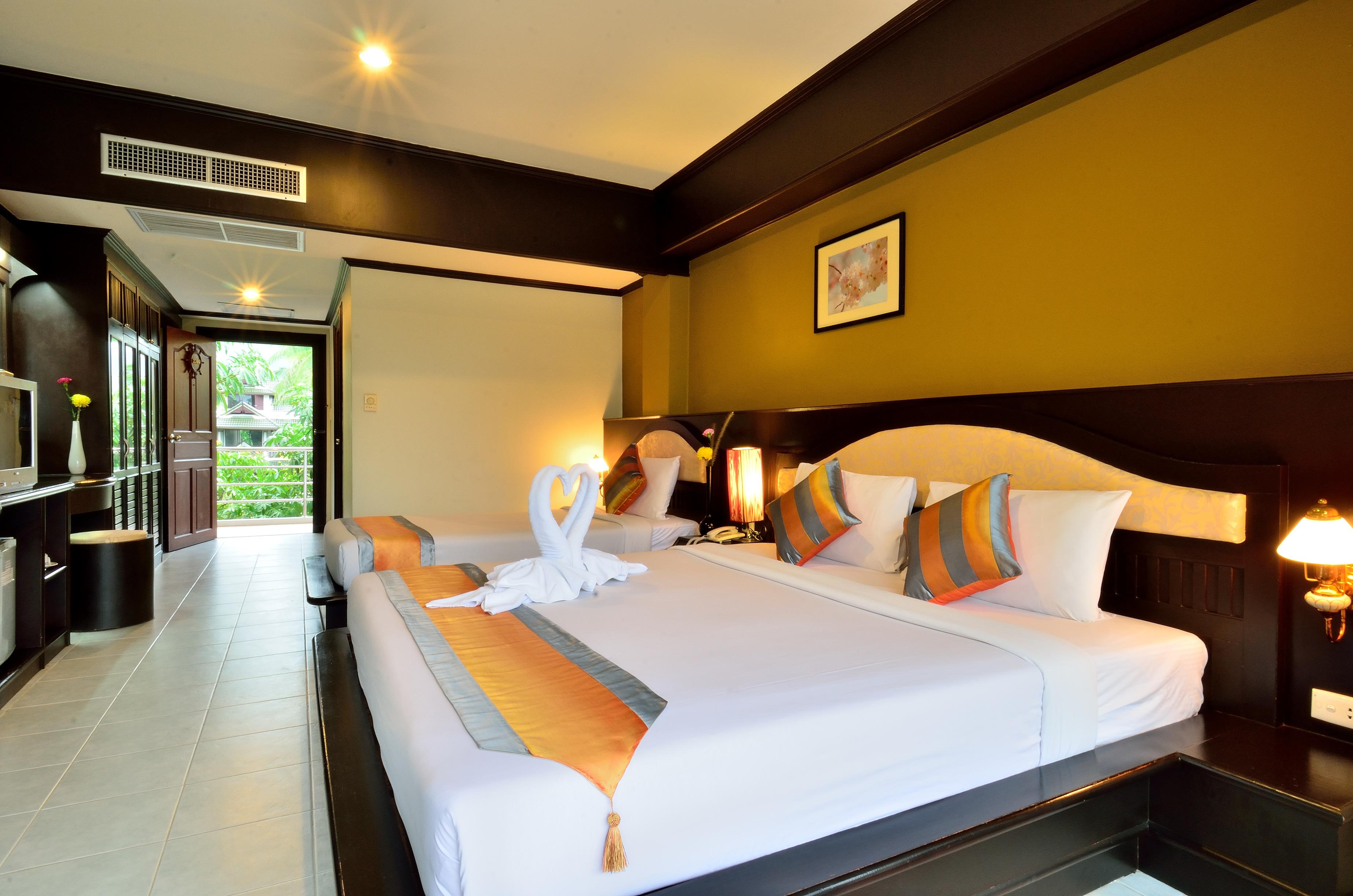 Samui First House Hotel 3*