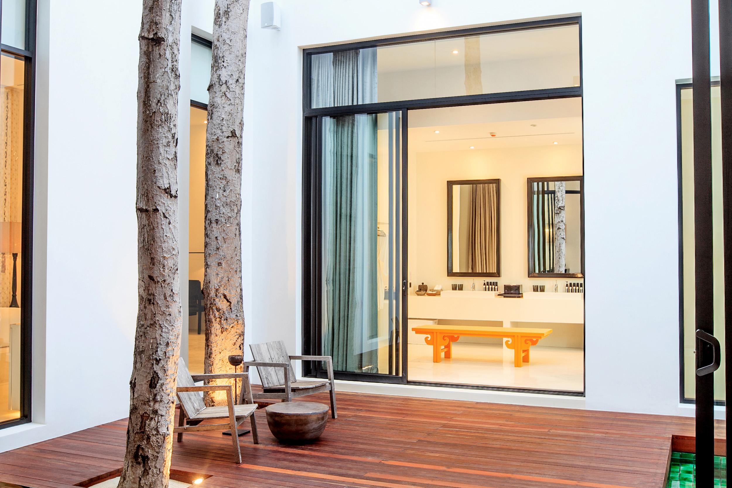 The Library Resort 5*
