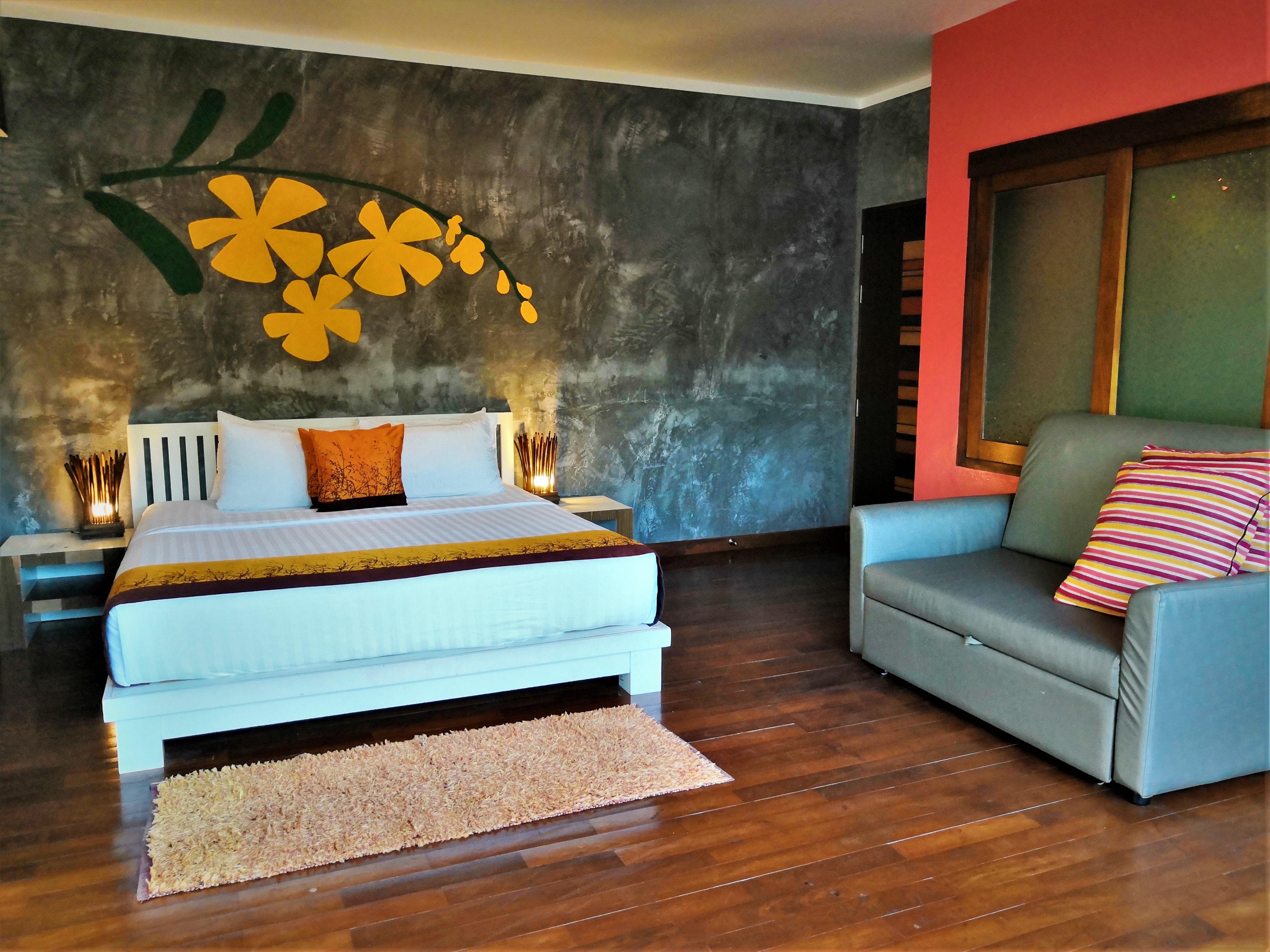 Sairee Hut Resort