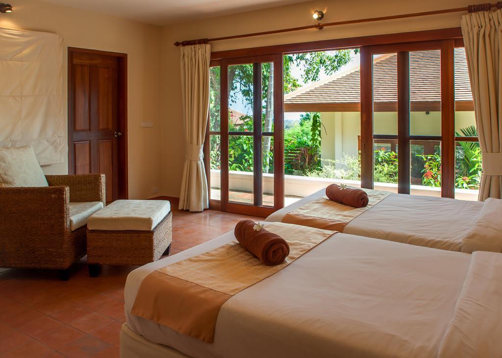 Villa Sapparos Villa *