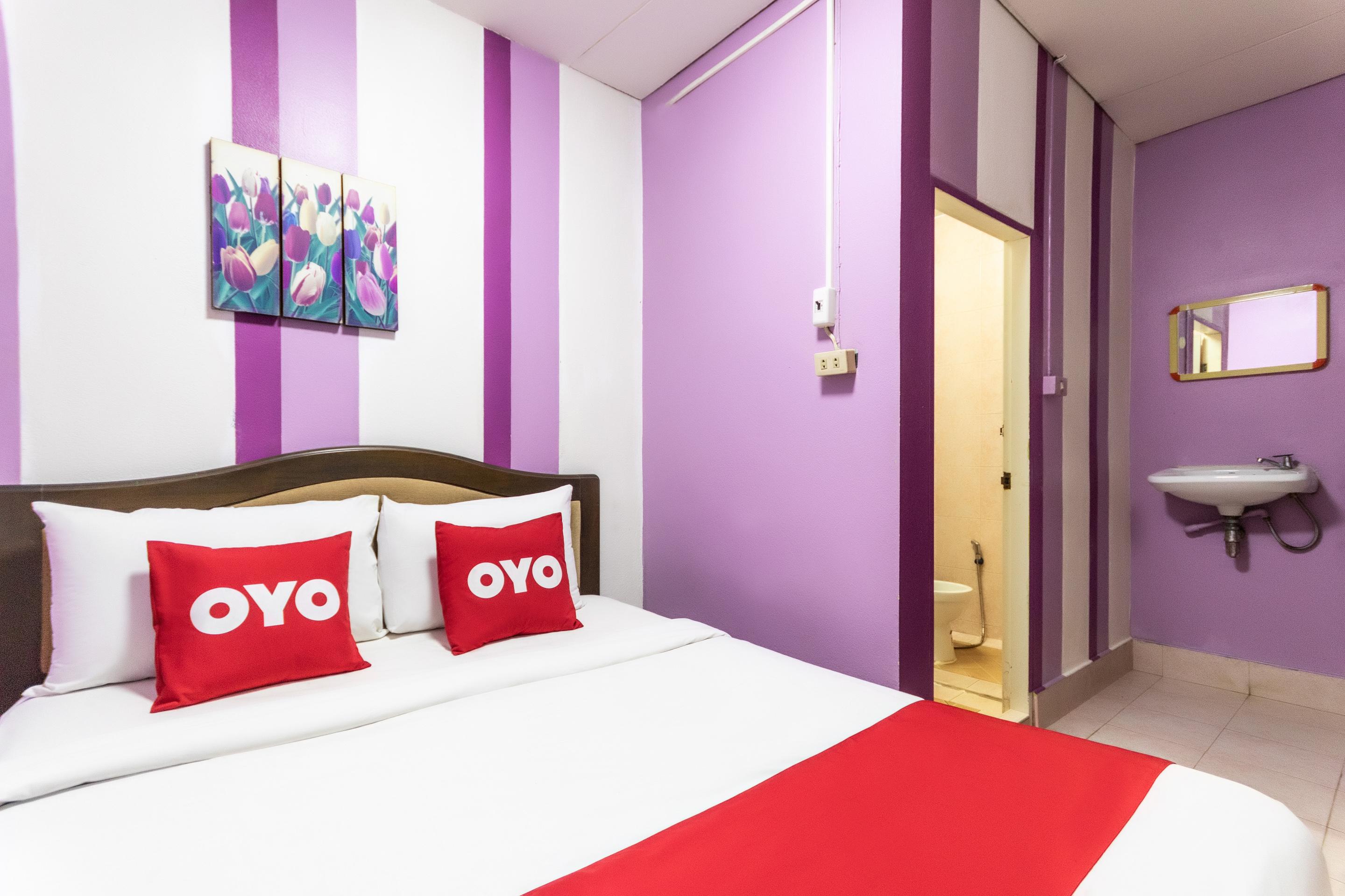 Oyo 75304 Riverside 3*