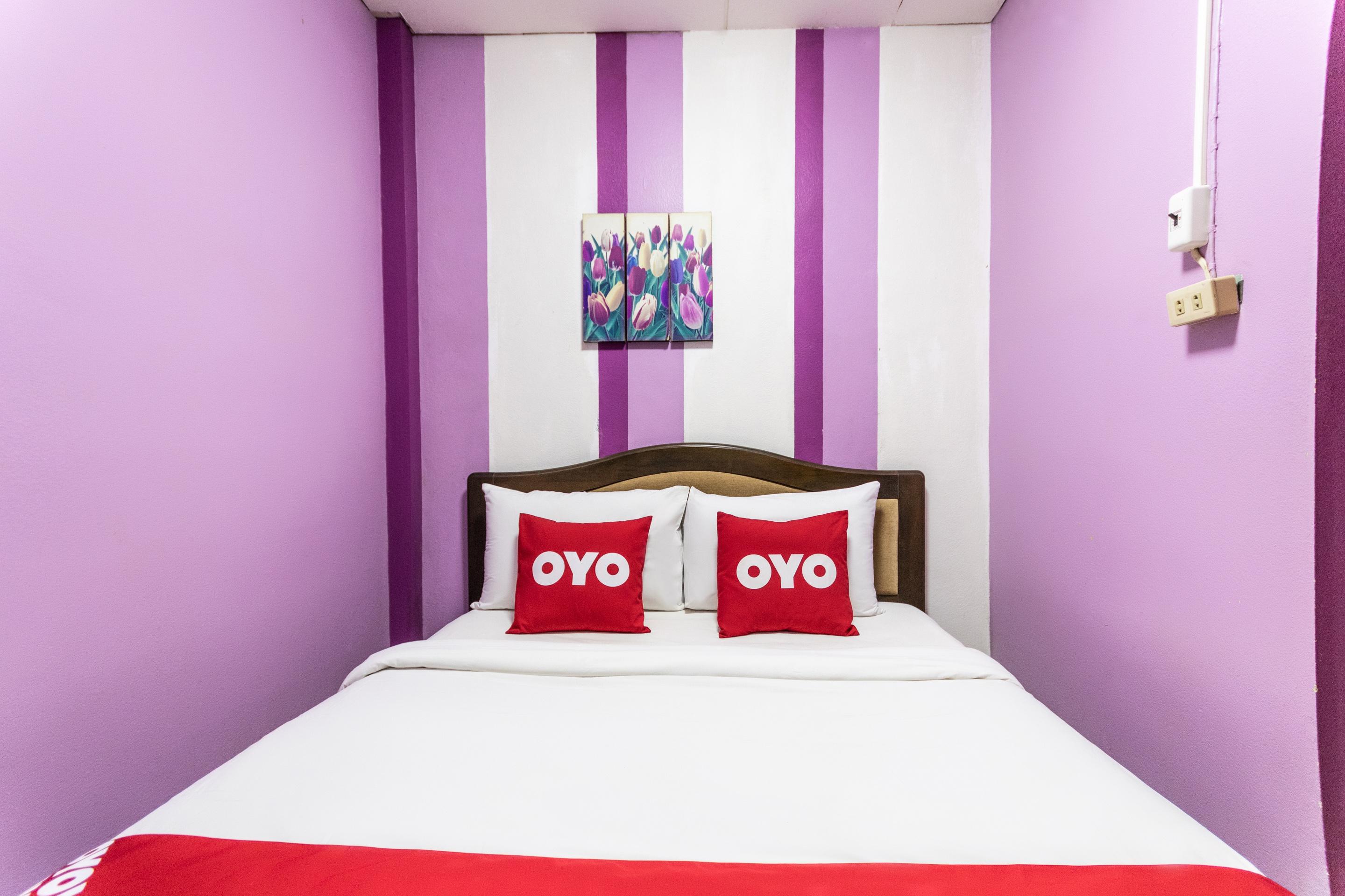 Oyo 75304 Riverside Hotel