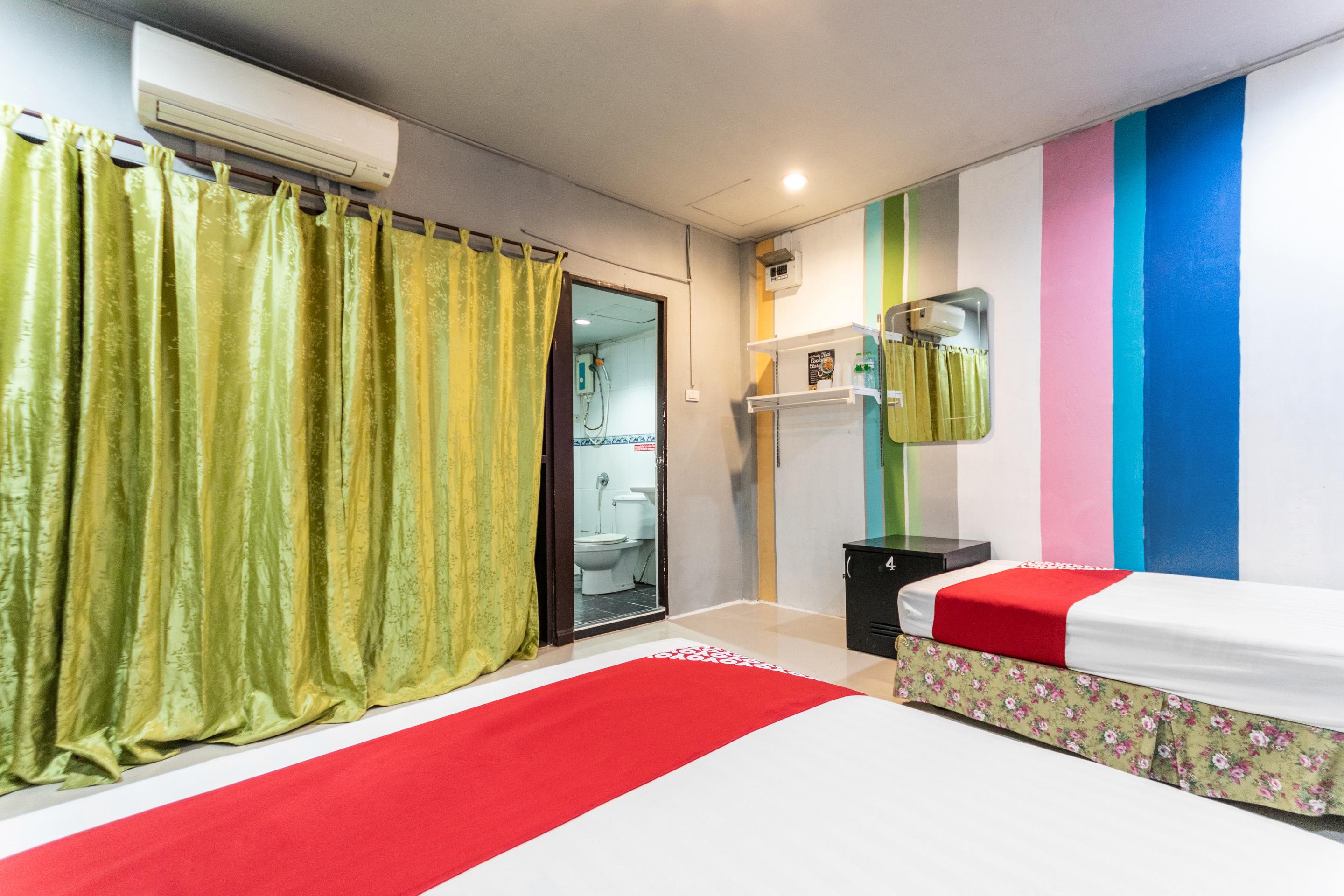 Hotel Oyo 75304 Riverside 3*