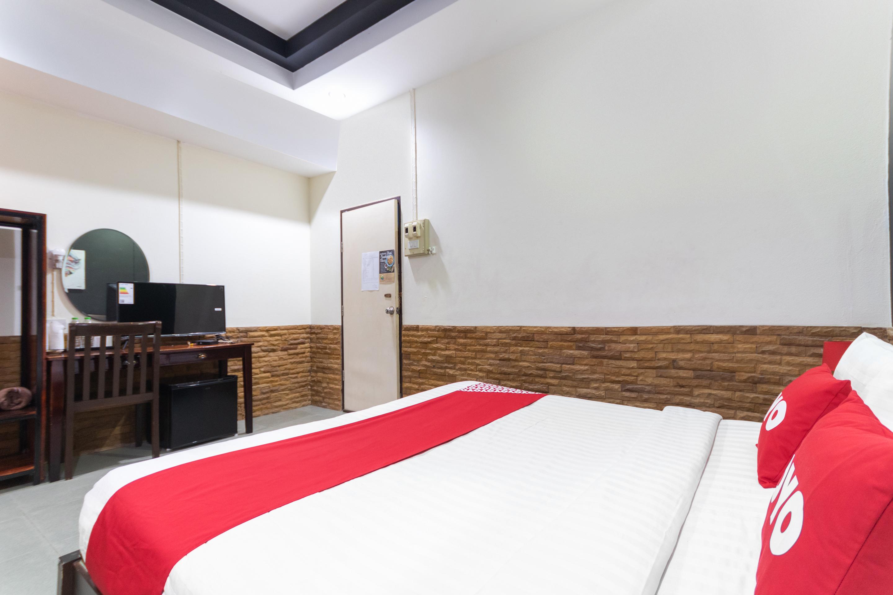 Hotel Oyo 75304 Riverside 3*
