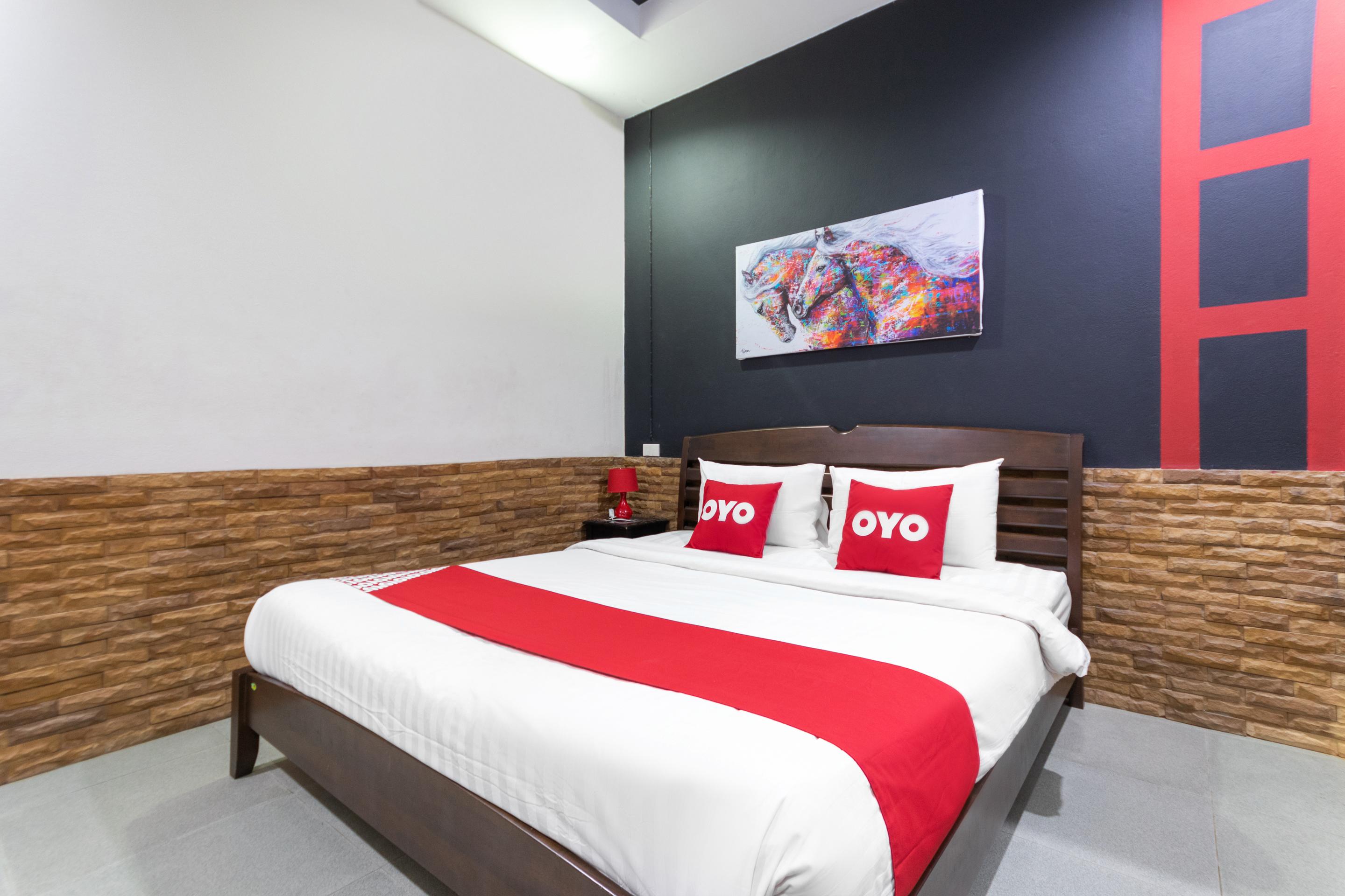 Oyo 75304 Riverside Hotel 3*