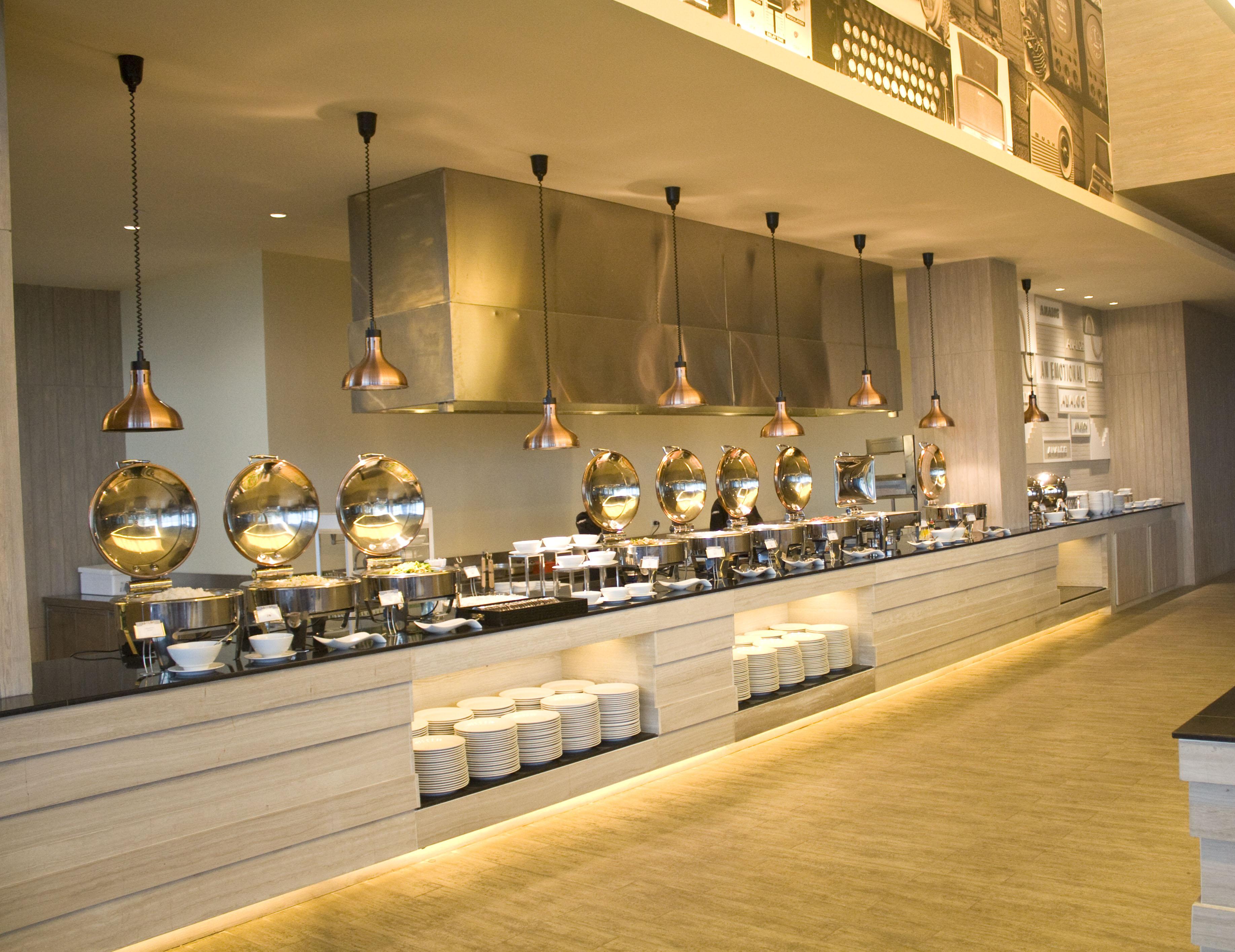 Tsix5 Phenomenal Hotel