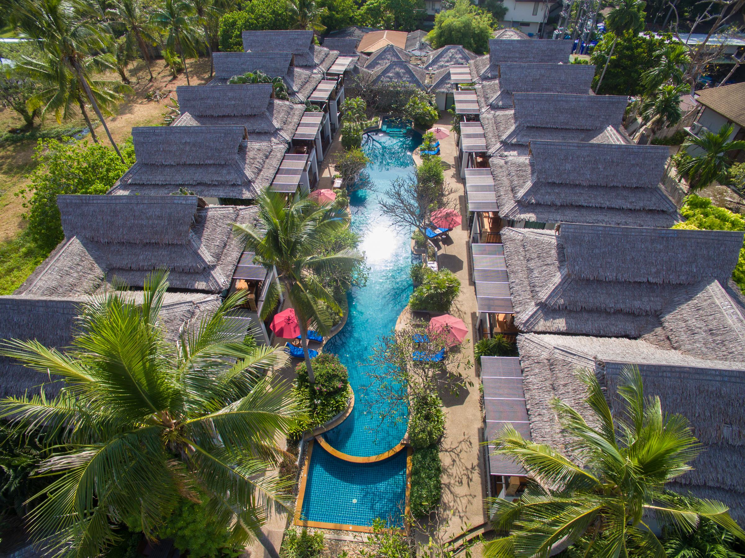 Village 4*